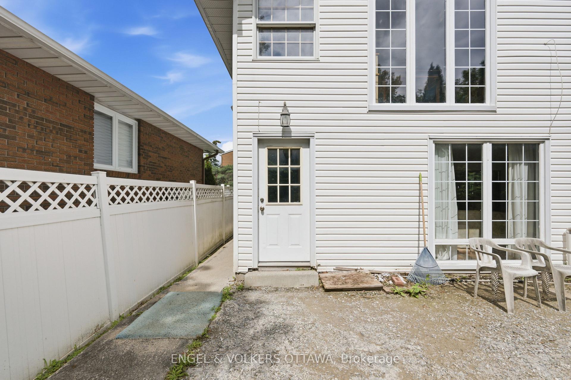 Photo 43 of 1446 Ridgebrook Drive, Ottawa, Pineview — HOMEH
