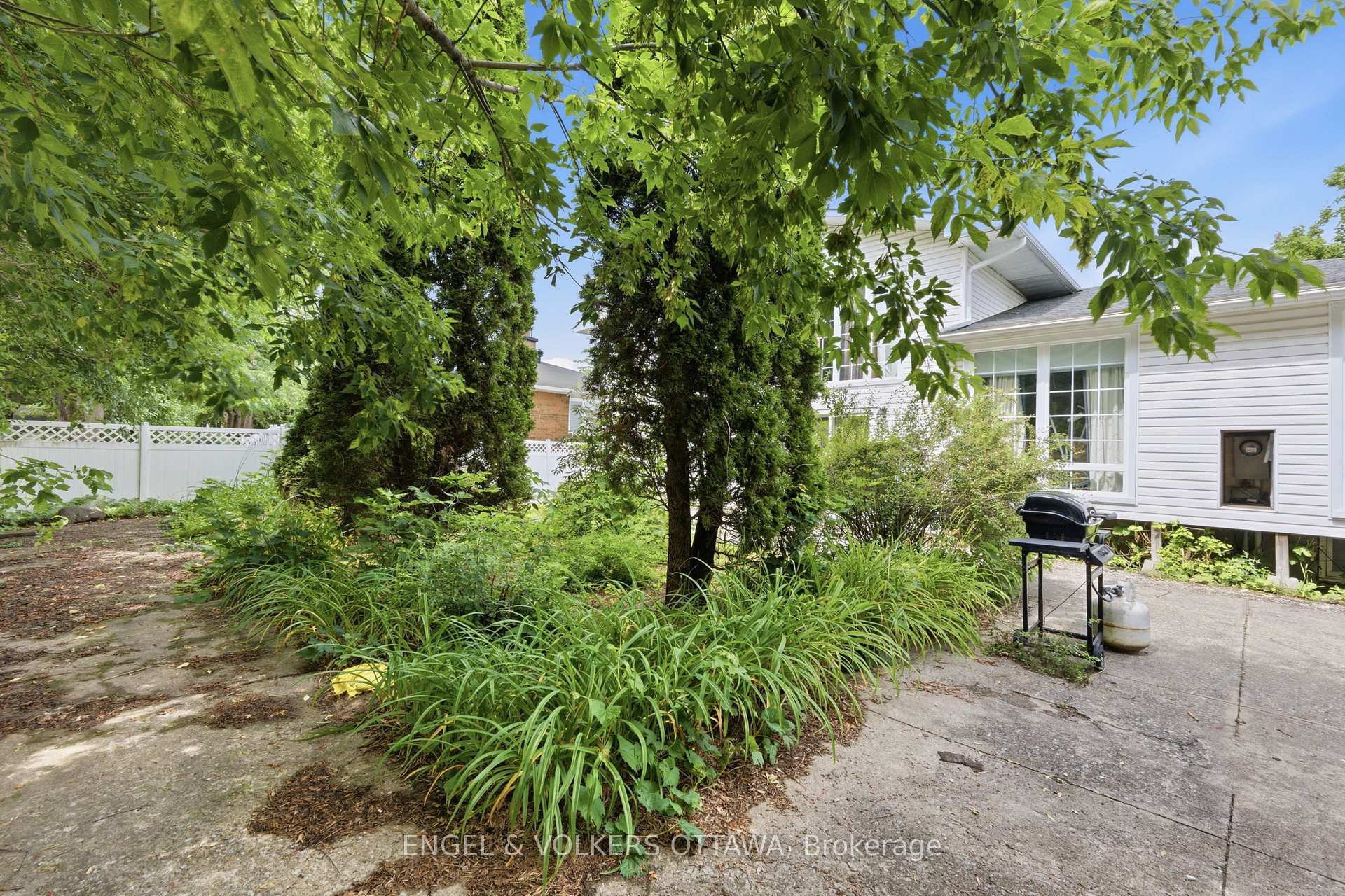 Photo 45 of 1446 Ridgebrook Drive, Ottawa, Pineview — HOMEH