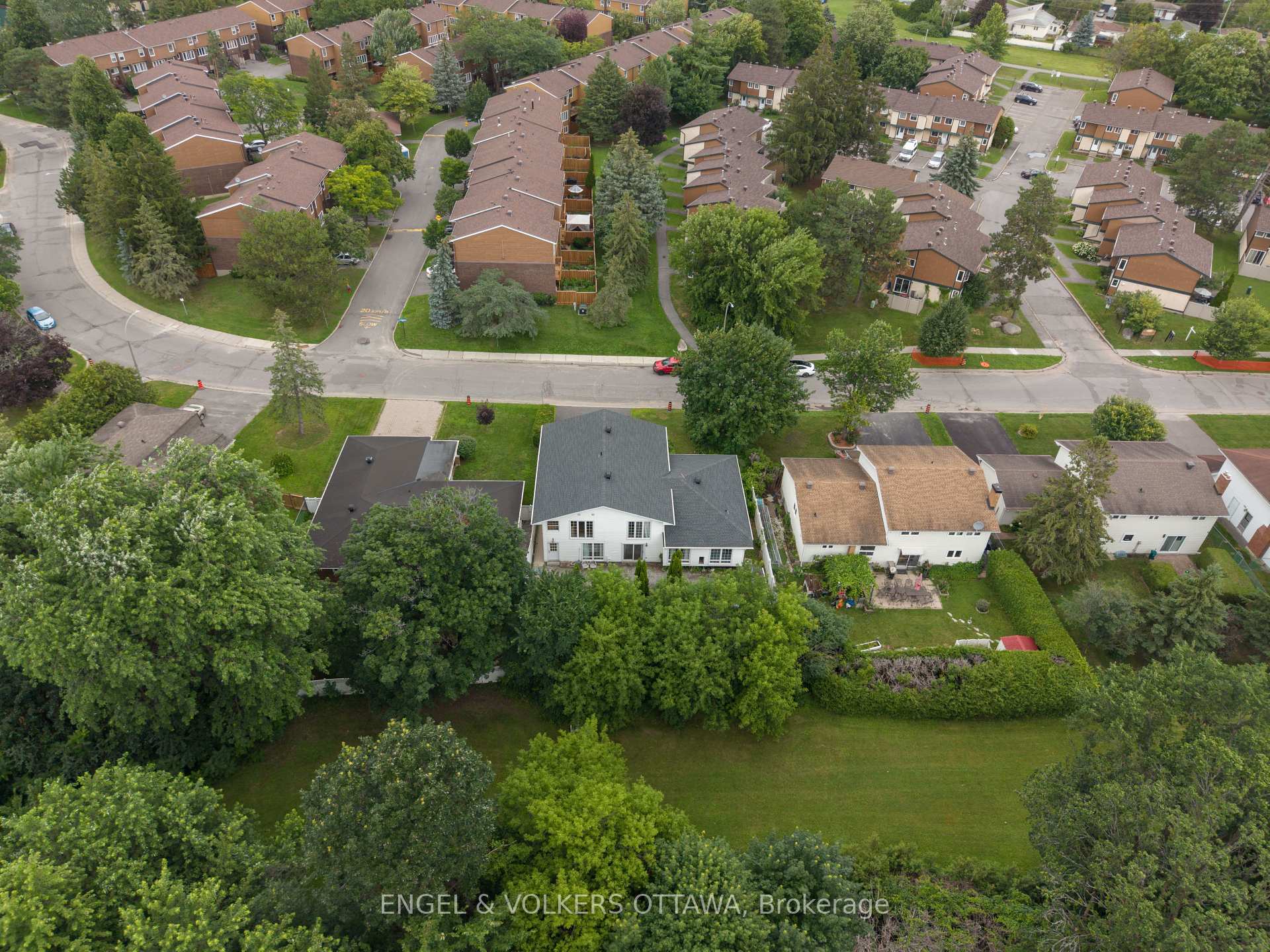 Photo 47 of 1446 Ridgebrook Drive, Ottawa, Pineview — HOMEH