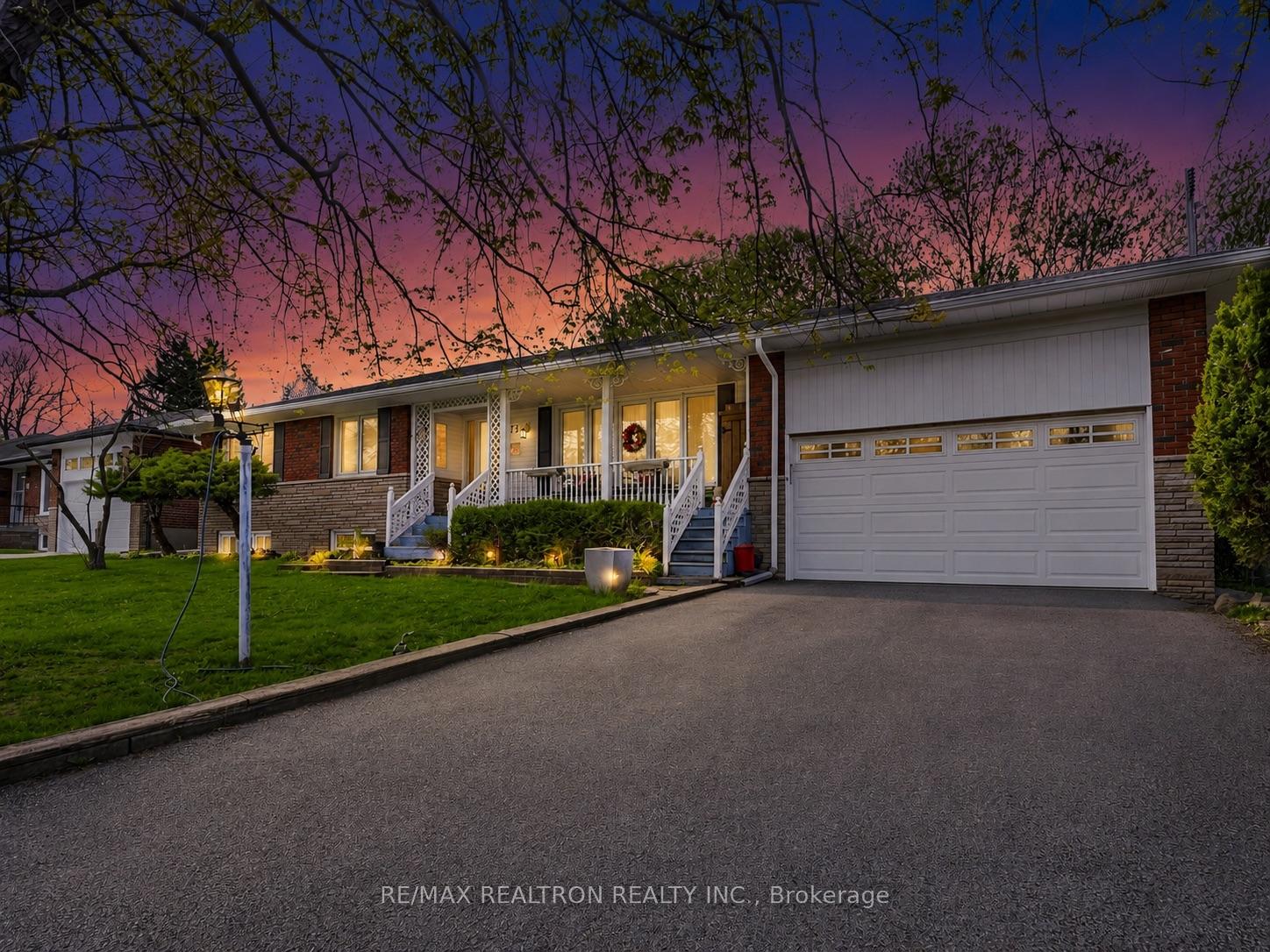 Photo 1 of 22 Longbridge Road, Vaughan, Uplands — HOMEH