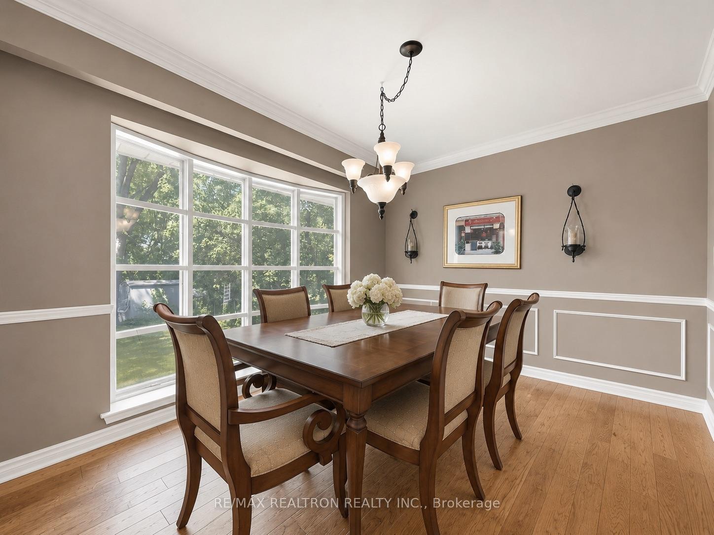 Photo 8 of 22 Longbridge Road, Vaughan, Uplands — HOMEH