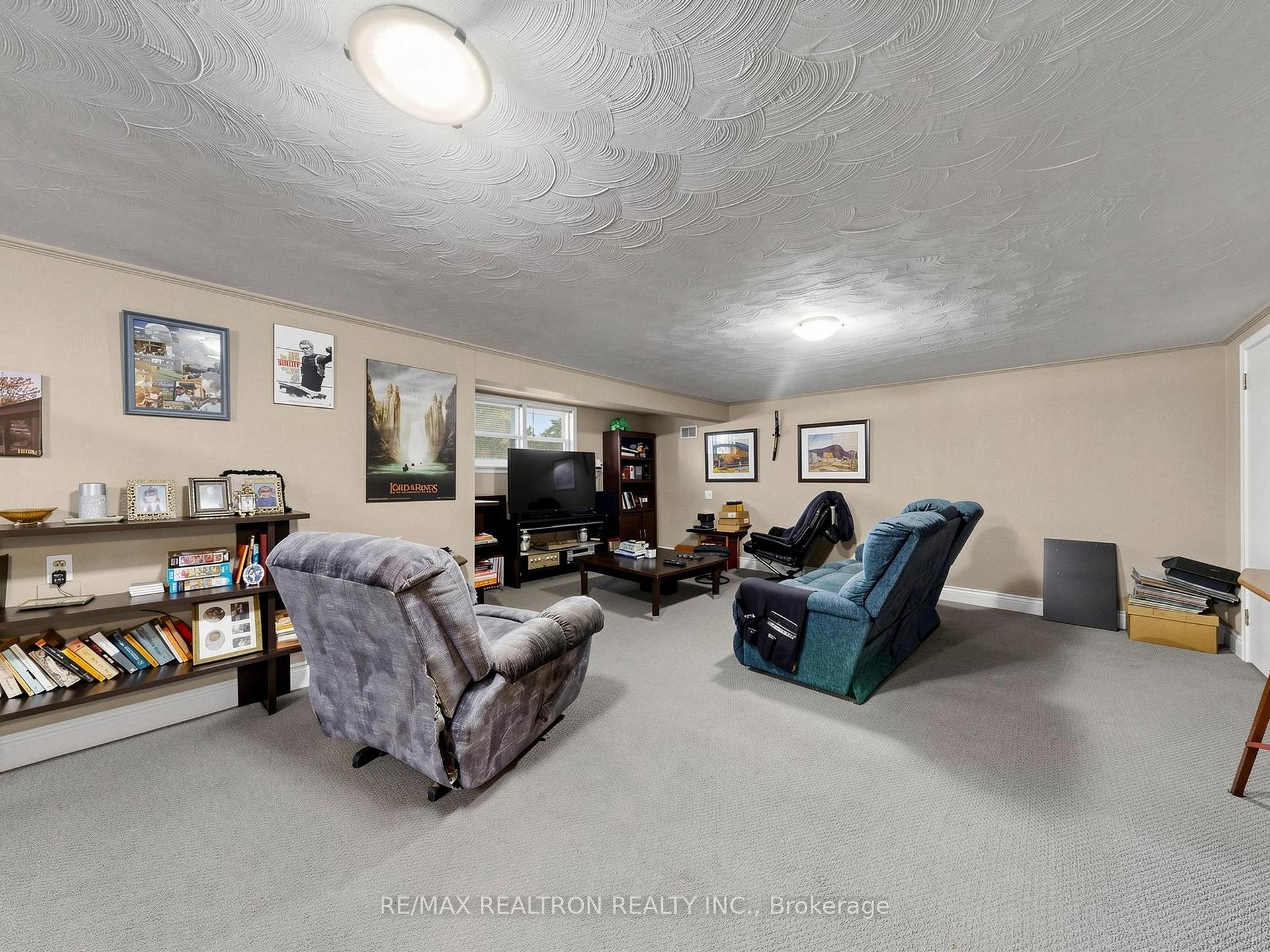Photo 22 of 22 Longbridge Road, Vaughan, Uplands — HOMEH