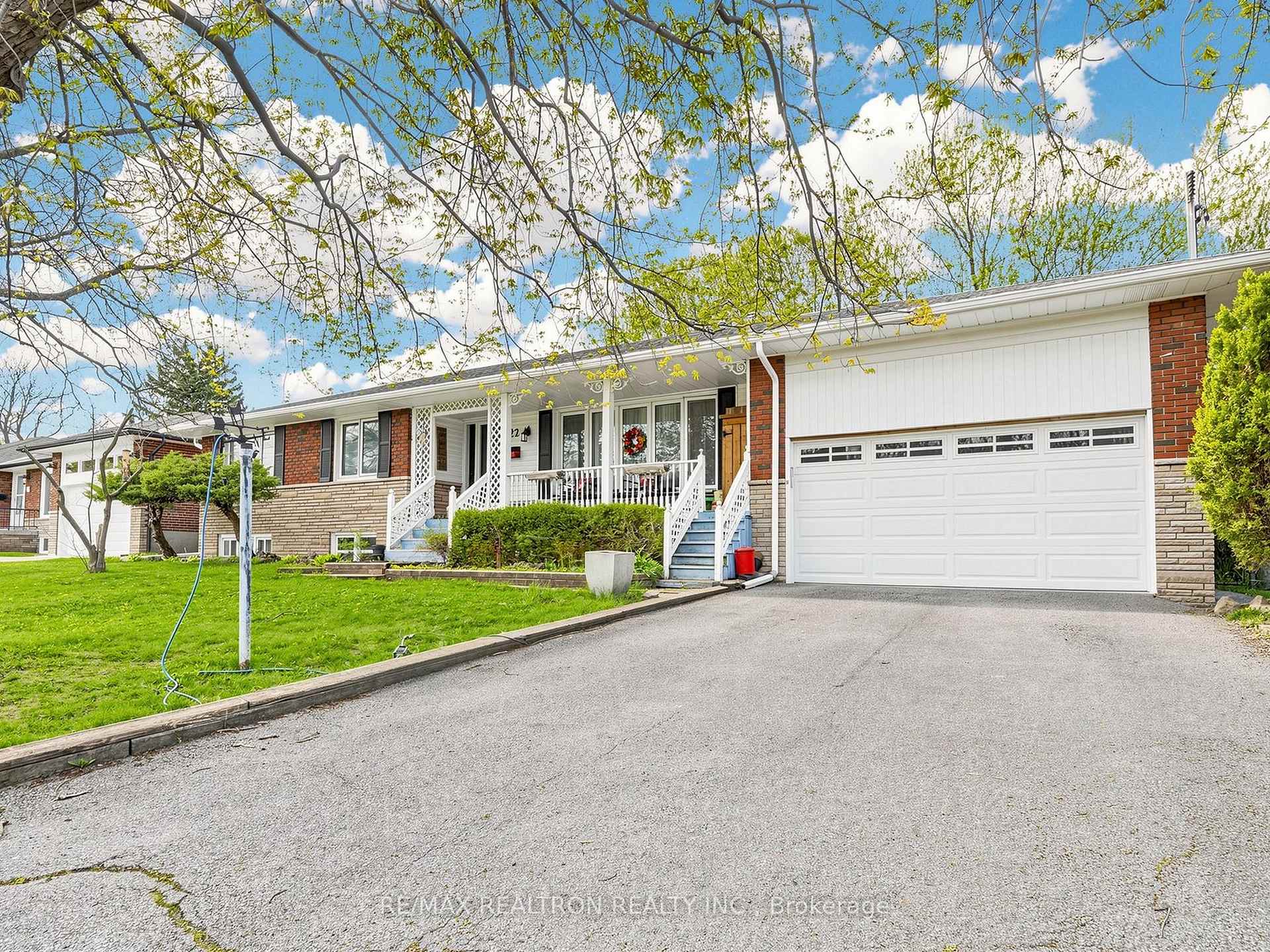 Photo 25 of 22 Longbridge Road, Vaughan, Uplands — HOMEH