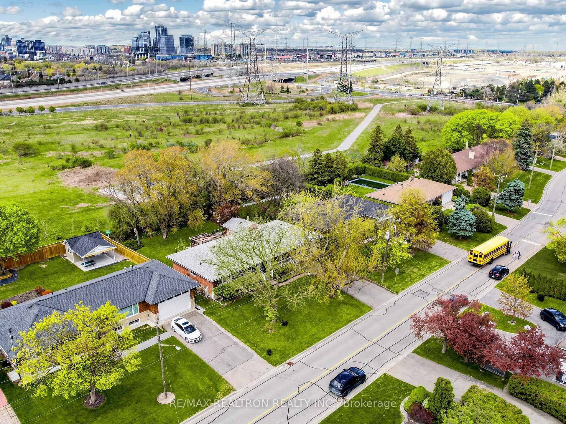 Photo 41 of 22 Longbridge Road, Vaughan, Uplands — HOMEH