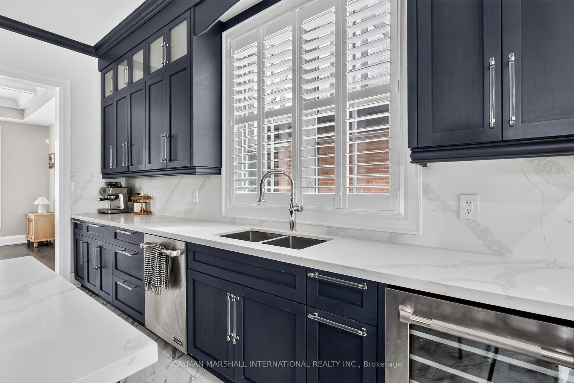 Photo 8 of 175 The Kingsway, Etobicoke, Kingsway South — HOMEH