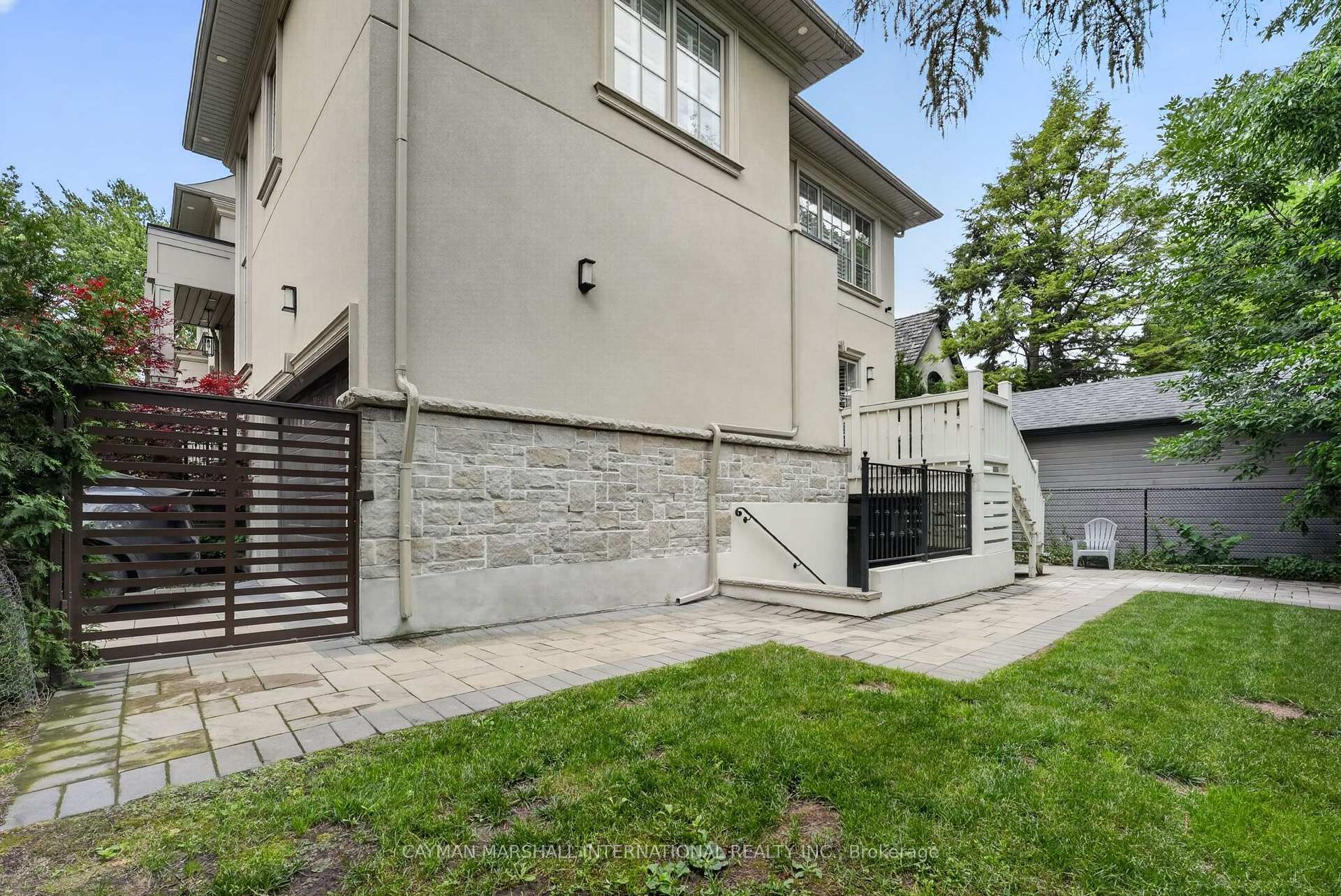 Photo 29 of 175 The Kingsway, Etobicoke, Kingsway South — HOMEH