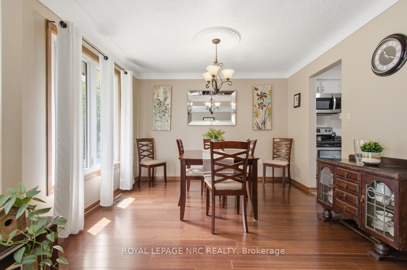 Photo 5 of 11 Jennifer Court, Welland, Prince Charles — HOMEH