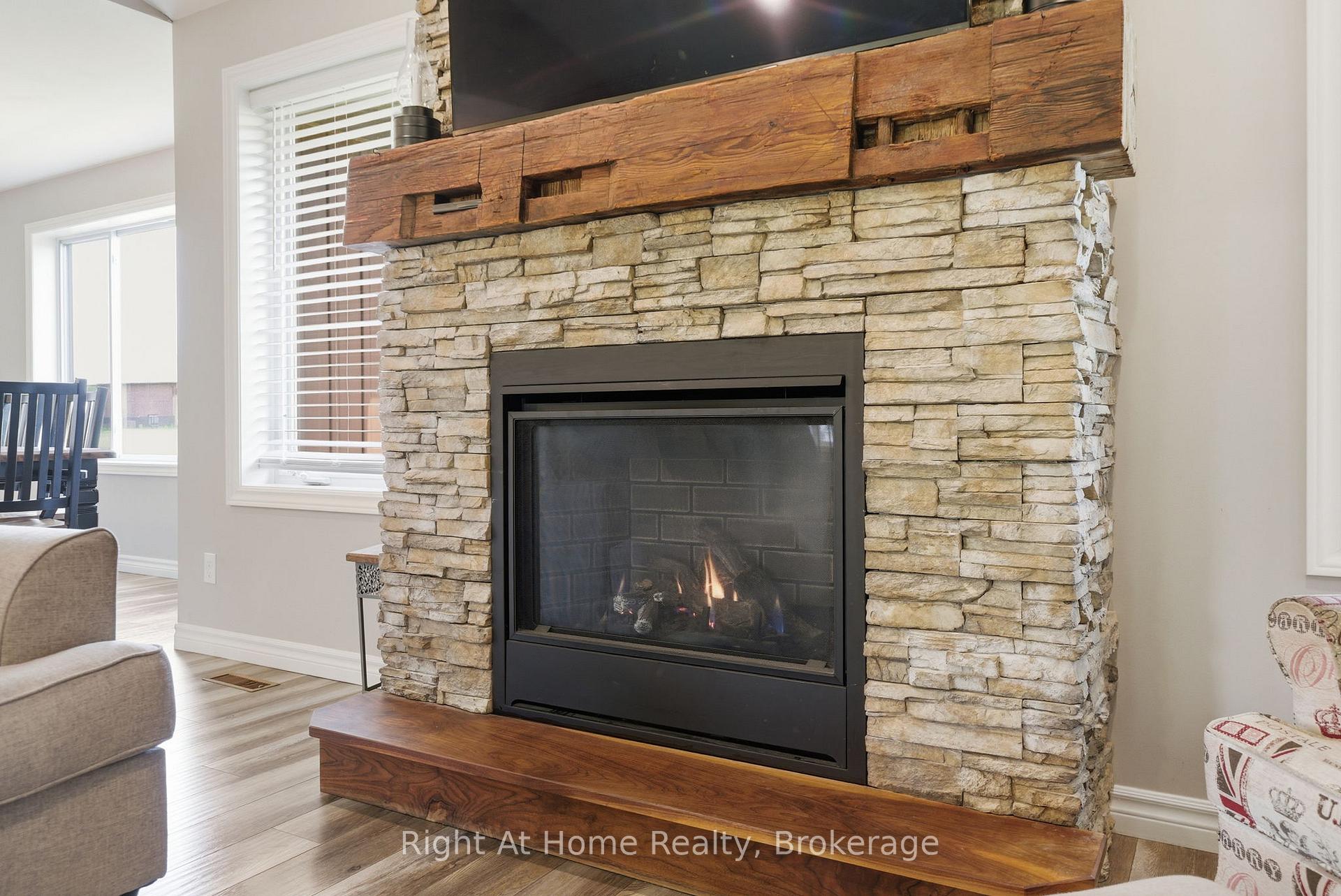 Photo 13 of 144 Hiddenvalley Drive, Belleville, Thurlow Ward — HOMEH