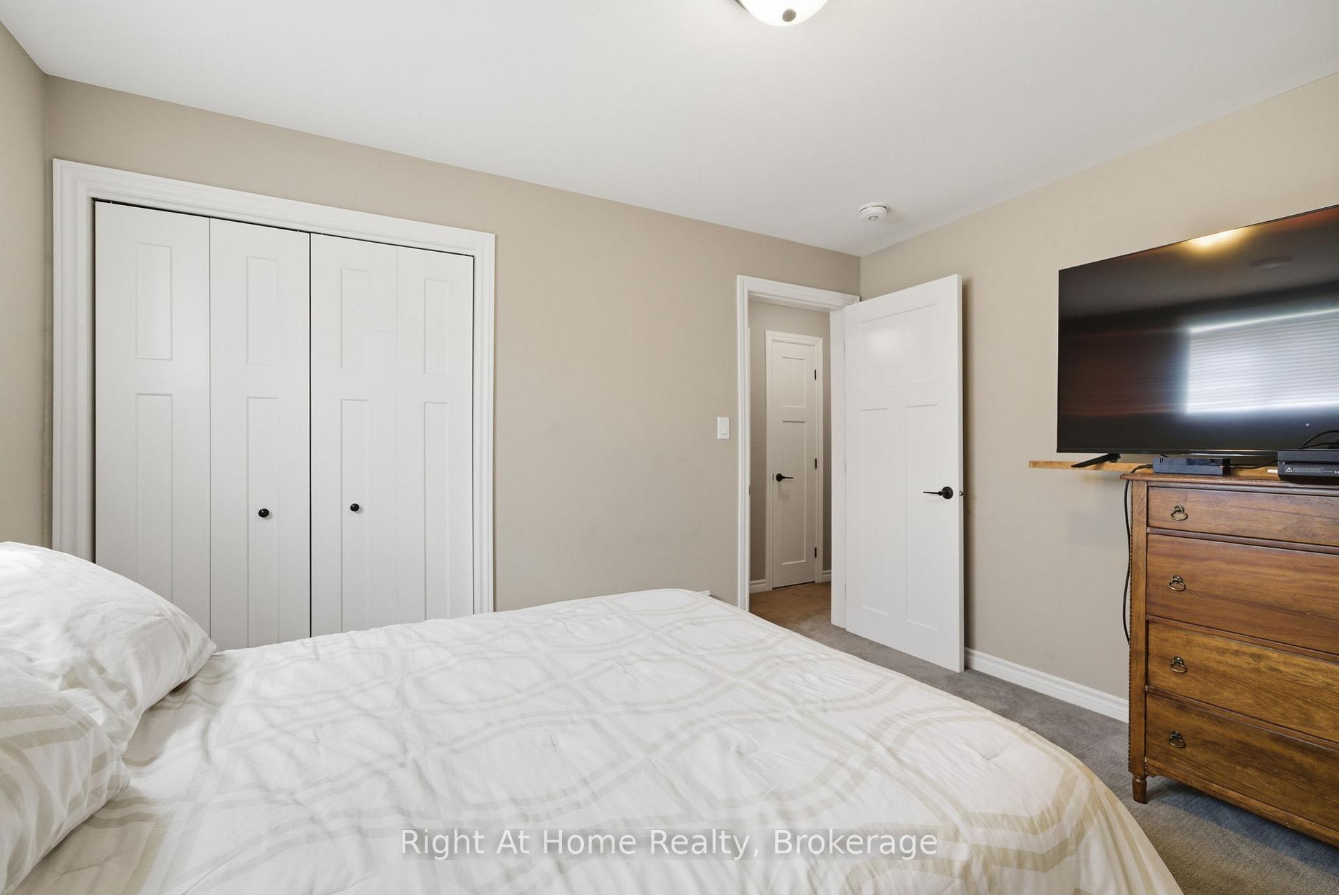 Photo 31 of 144 Hiddenvalley Drive, Belleville, Thurlow Ward — HOMEH