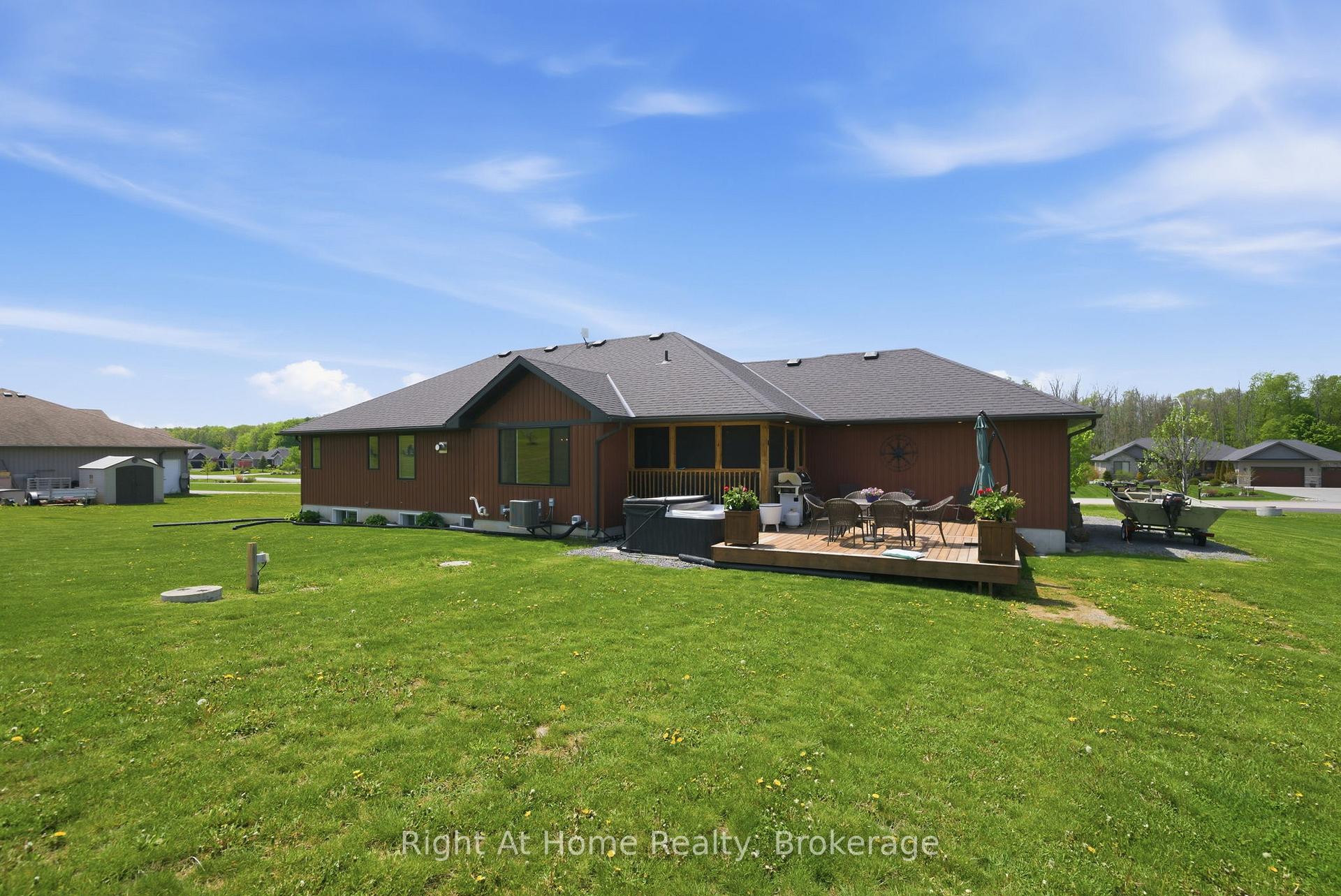 Photo 41 of 144 Hiddenvalley Drive, Belleville, Thurlow Ward — HOMEH