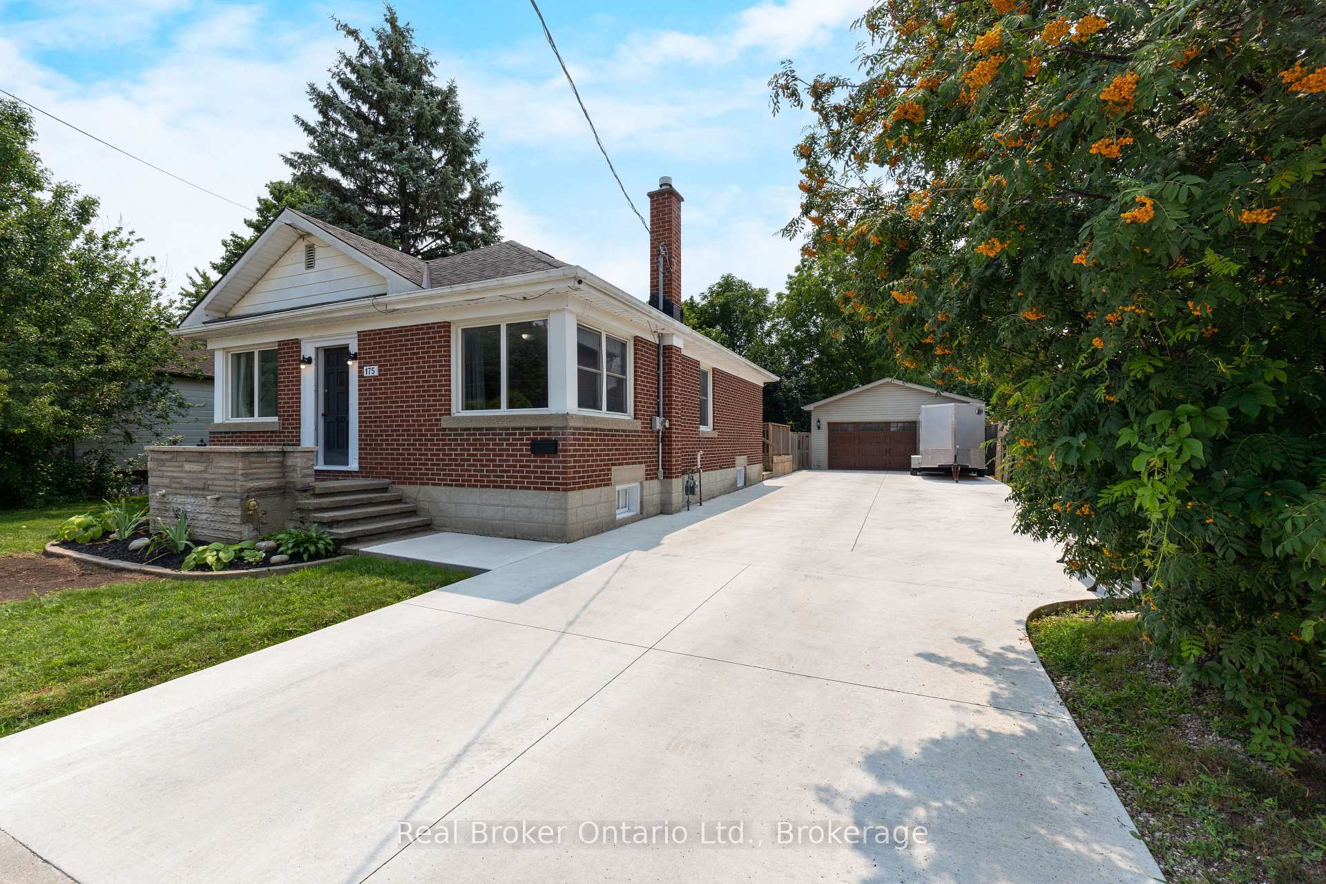 Photo 3 of 175 Stevenson Street S, Guelph, St. Patrick's Ward — HOMEH