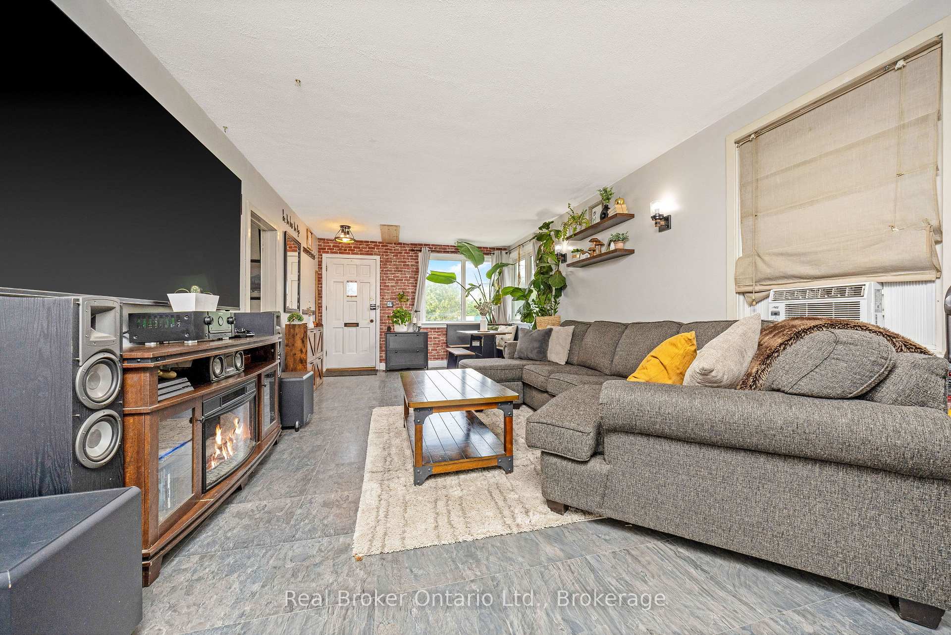 Photo 8 of 175 Stevenson Street S, Guelph, St. Patrick's Ward — HOMEH