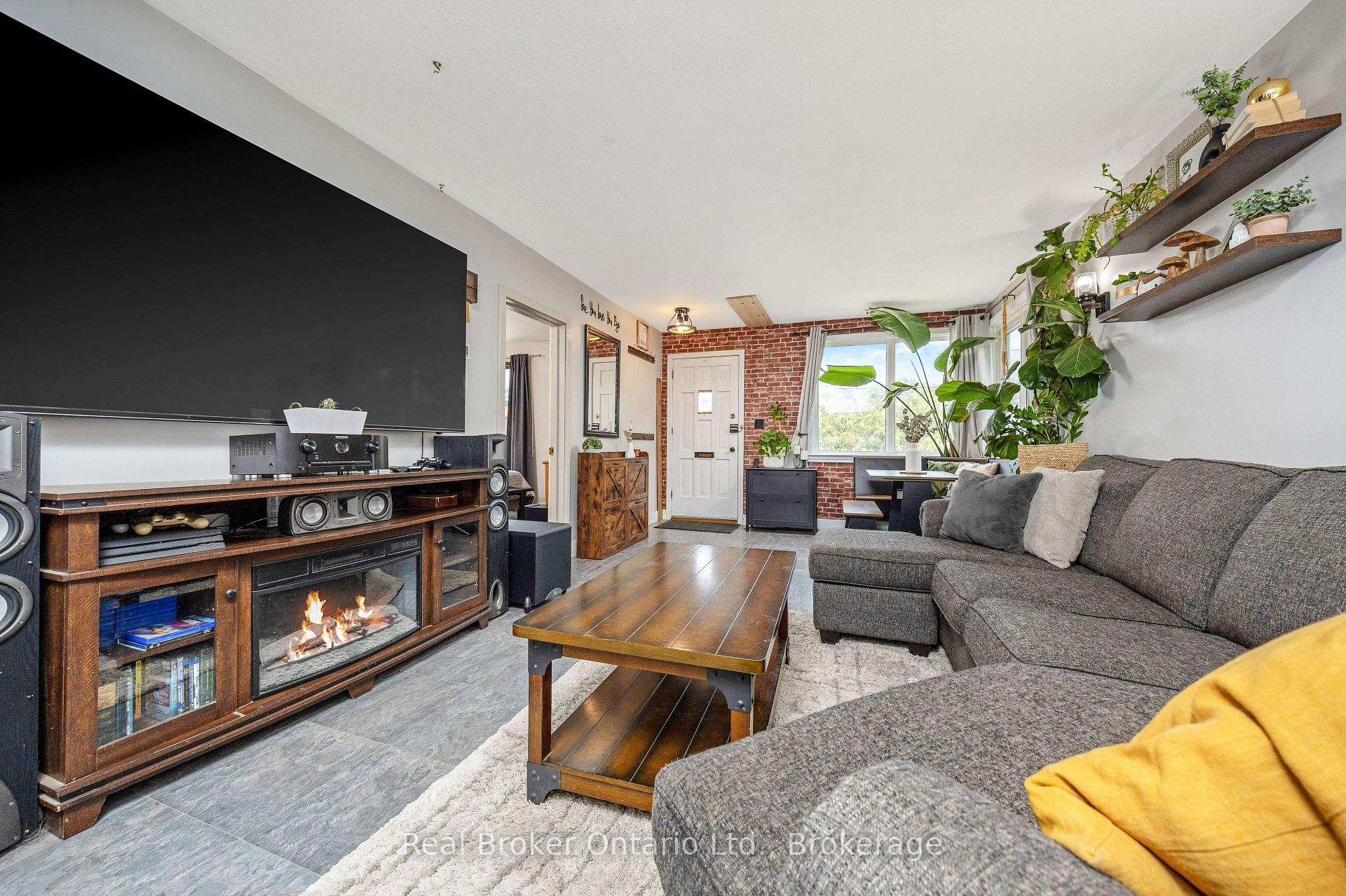 Photo 9 of 175 Stevenson Street S, Guelph, St. Patrick's Ward — HOMEH