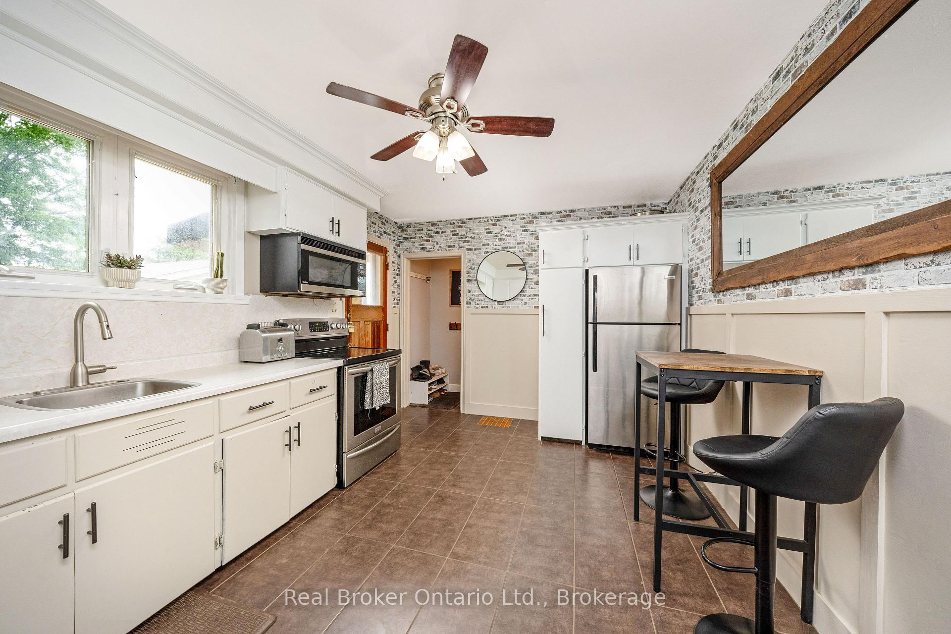 Photo 13 of 175 Stevenson Street S, Guelph, St. Patrick's Ward — HOMEH
