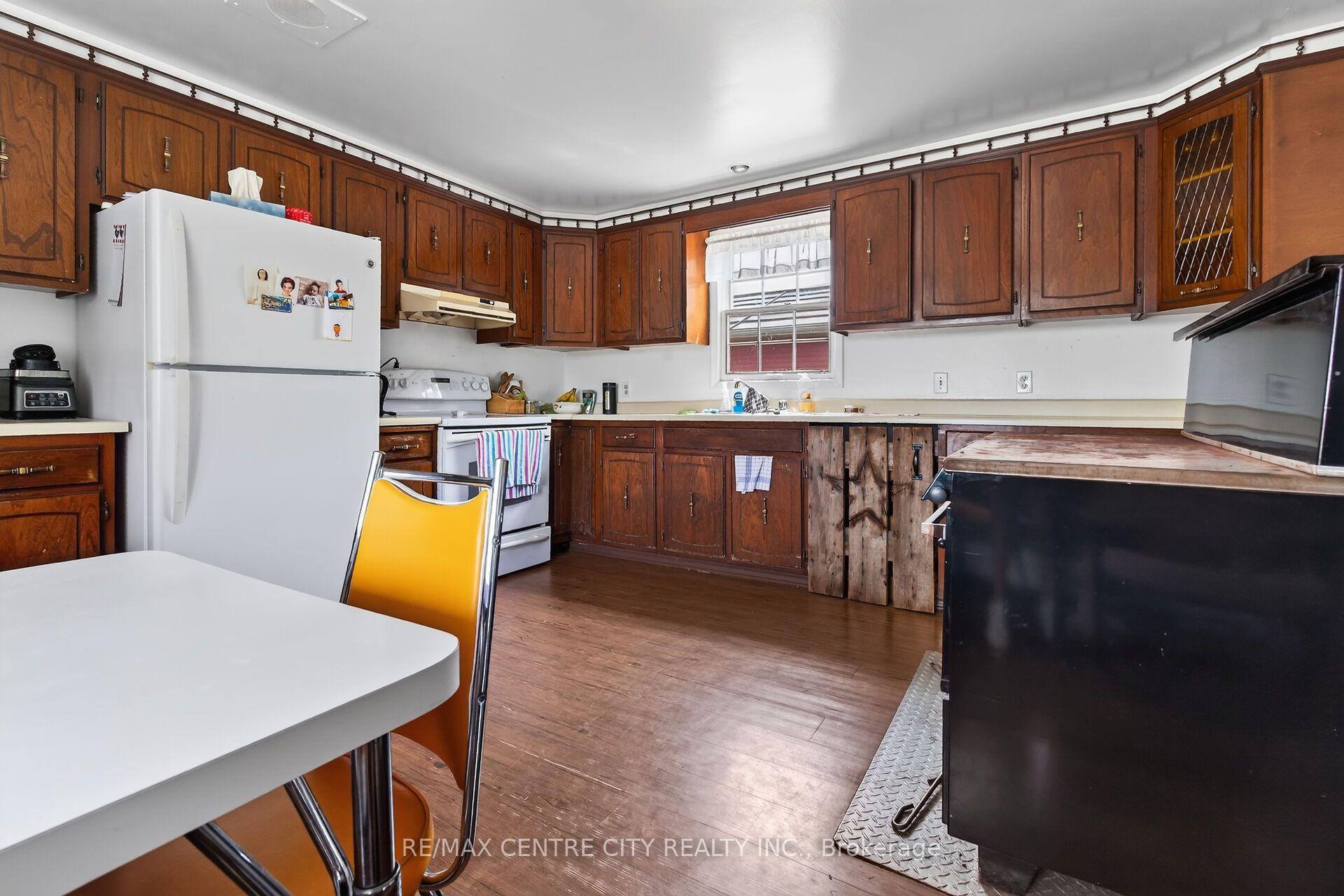 Photo 24 of 2440 Bruce 1 Road, Brockton — HOMEH