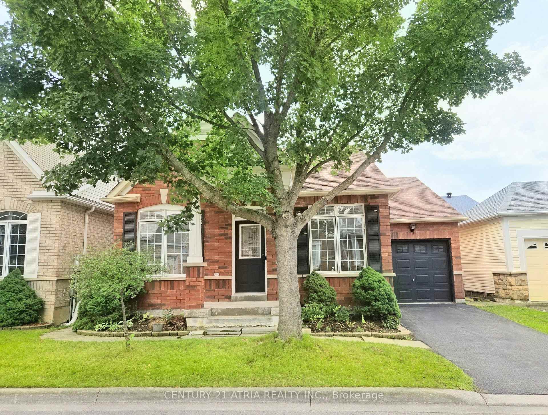 Photo 1 of 31 Cliveden Place, Markham, Berczy — HOMEH