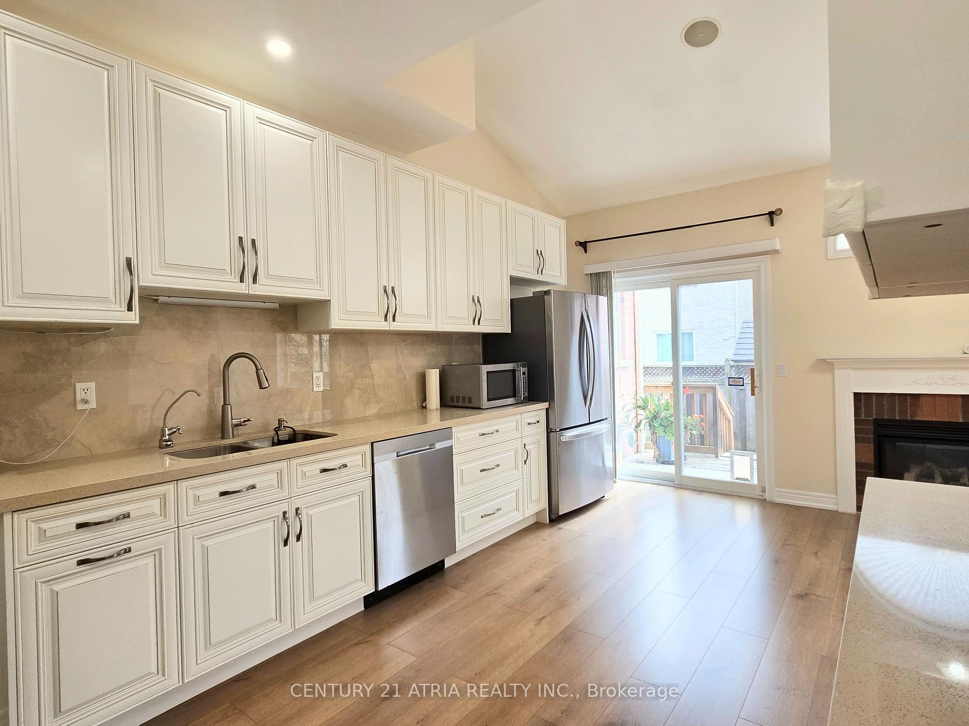 Photo 13 of 31 Cliveden Place, Markham, Berczy — HOMEH