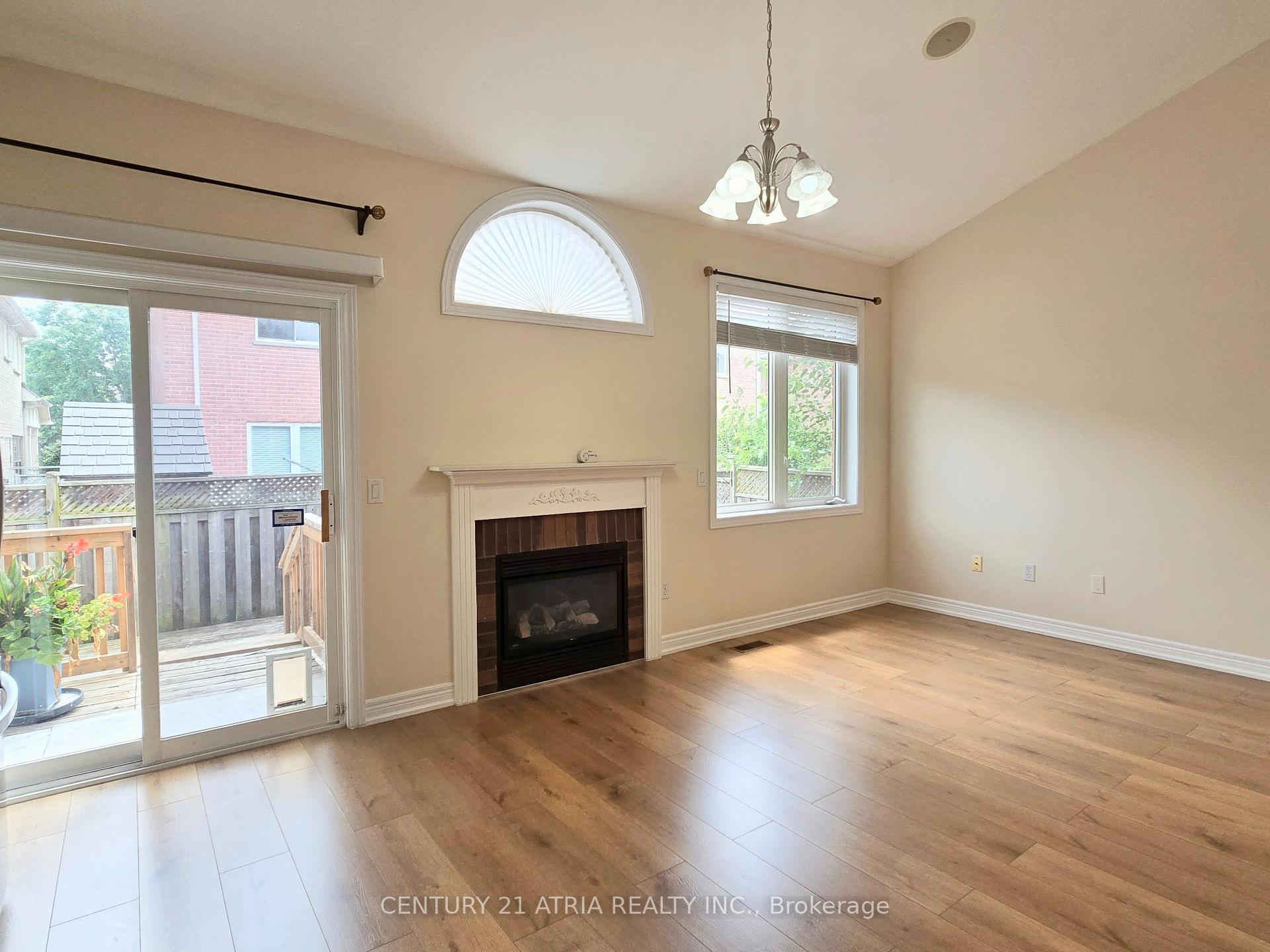 Photo 15 of 31 Cliveden Place, Markham, Berczy — HOMEH