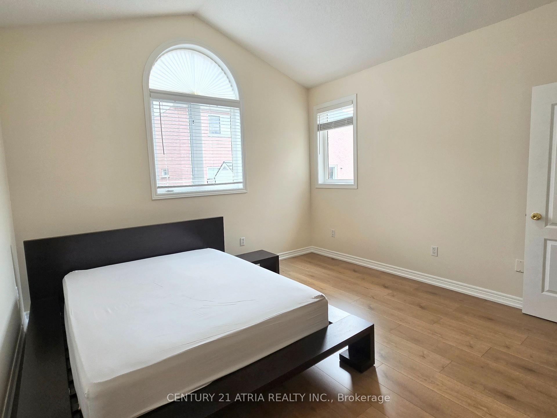 Photo 19 of 31 Cliveden Place, Markham, Berczy — HOMEH