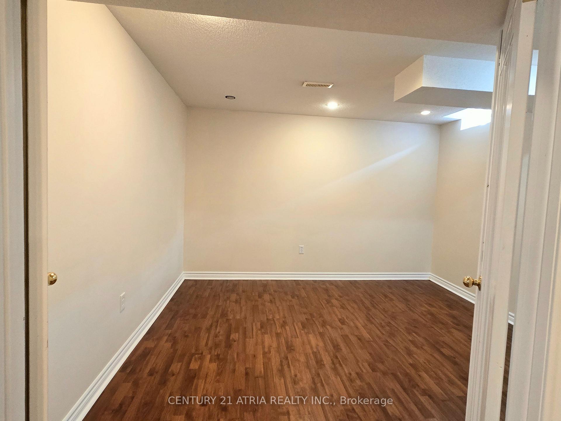 Photo 26 of 31 Cliveden Place, Markham, Berczy — HOMEH