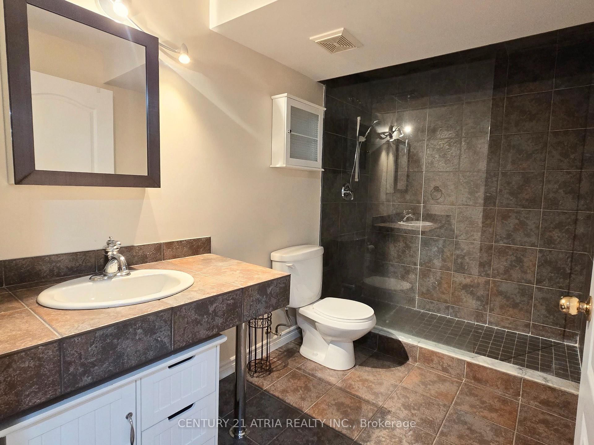 Photo 29 of 31 Cliveden Place, Markham, Berczy — HOMEH