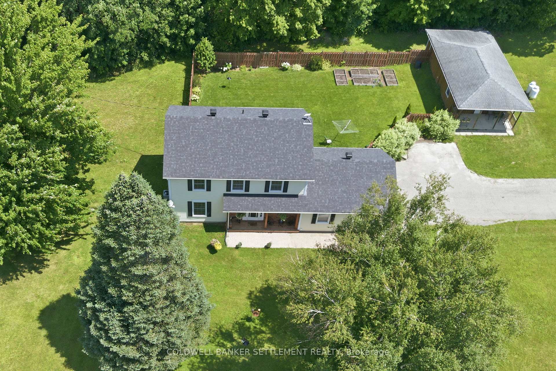 Photo 5 of 41 Rideau Ferry Road, Rideau Lakes, Rideau Lakes (South Elmsley) Twp — HOMEH