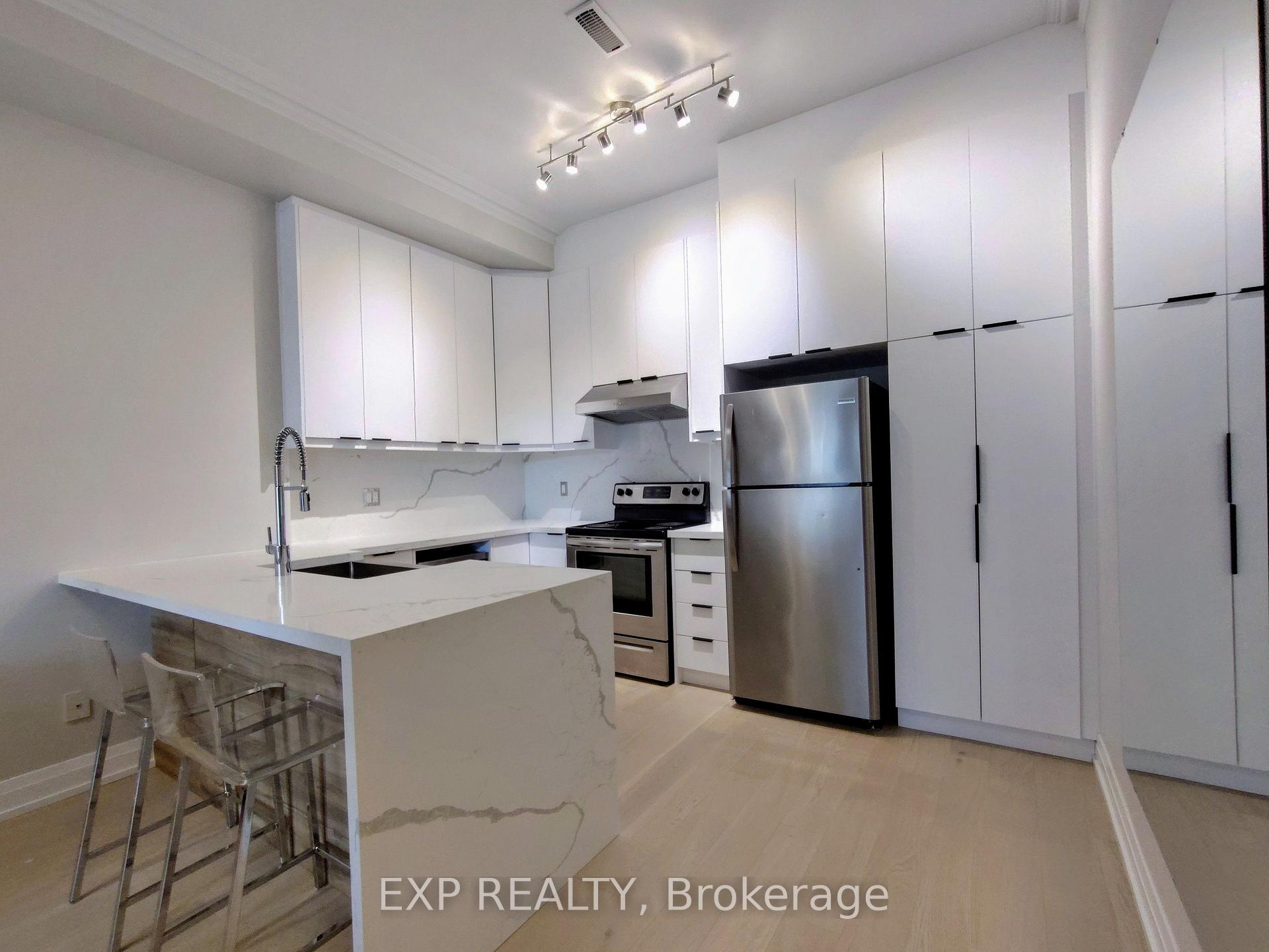 Photo 5 of 601 Adelaide Street W, Toronto, Niagara — HOMEH
