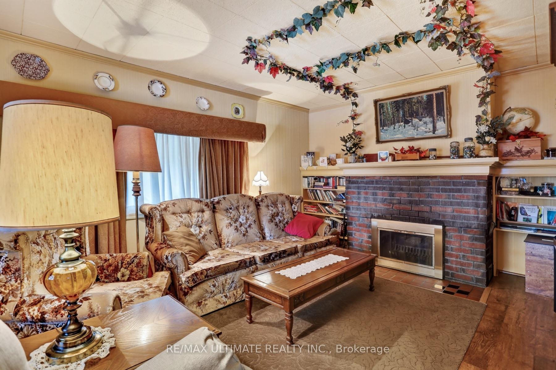 Photo 7 of 343 Morningside Avenue, Scarborough, West Hill — HOMEH