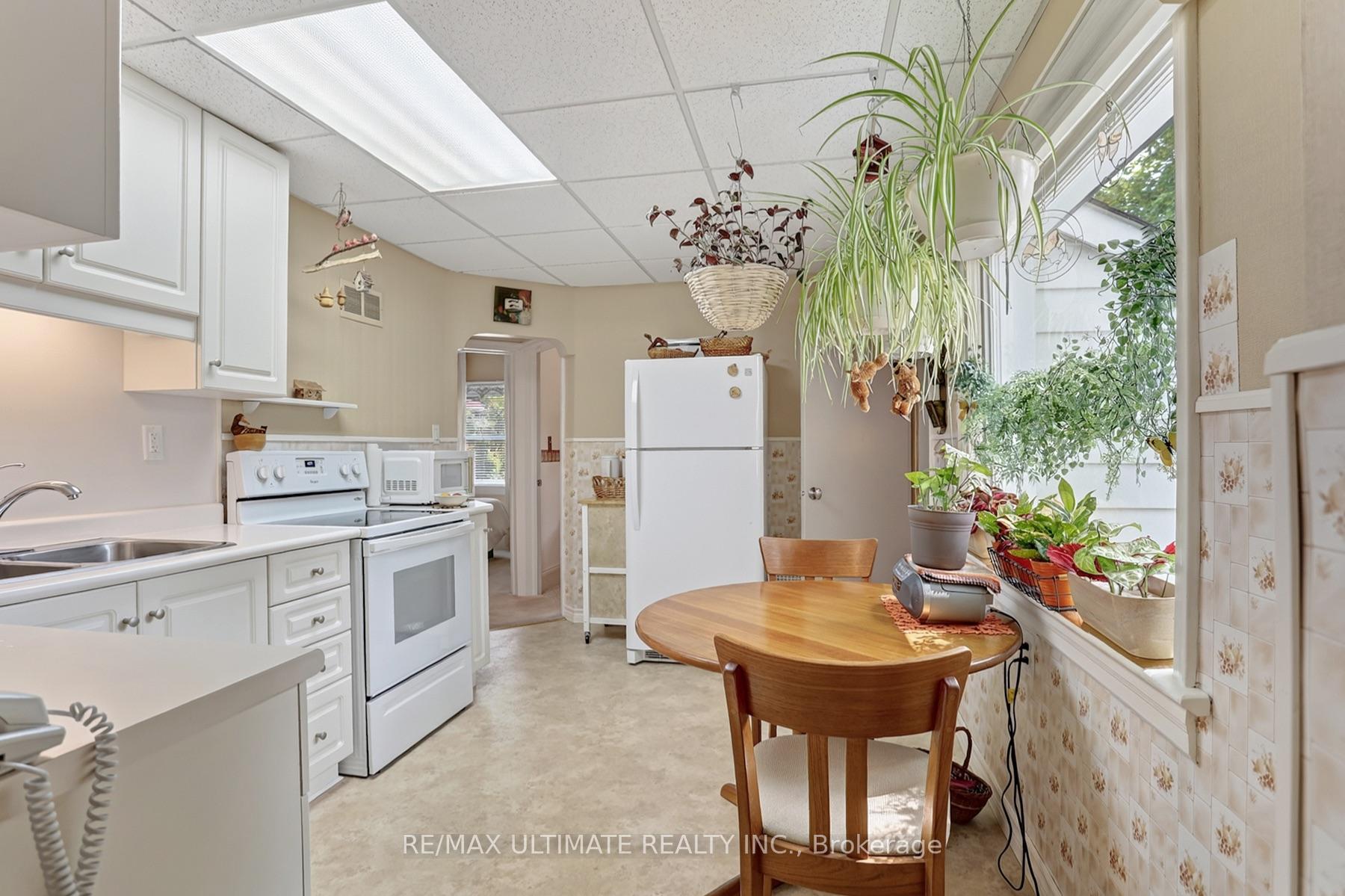 Photo 8 of 343 Morningside Avenue, Scarborough, West Hill — HOMEH