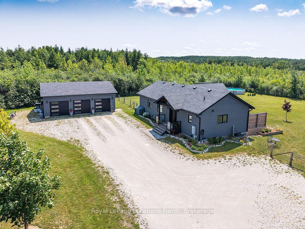 Photo 1 of 217 St Vincent Crescent, Meaford — HOMEH