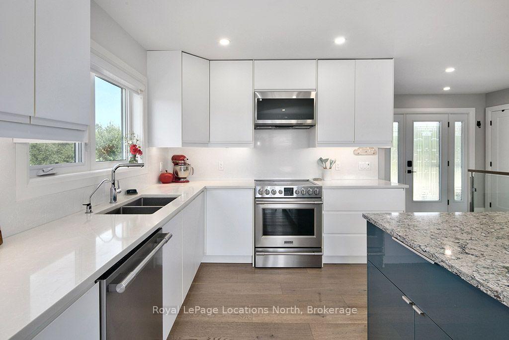 Photo 11 of 217 St Vincent Crescent, Meaford — HOMEH