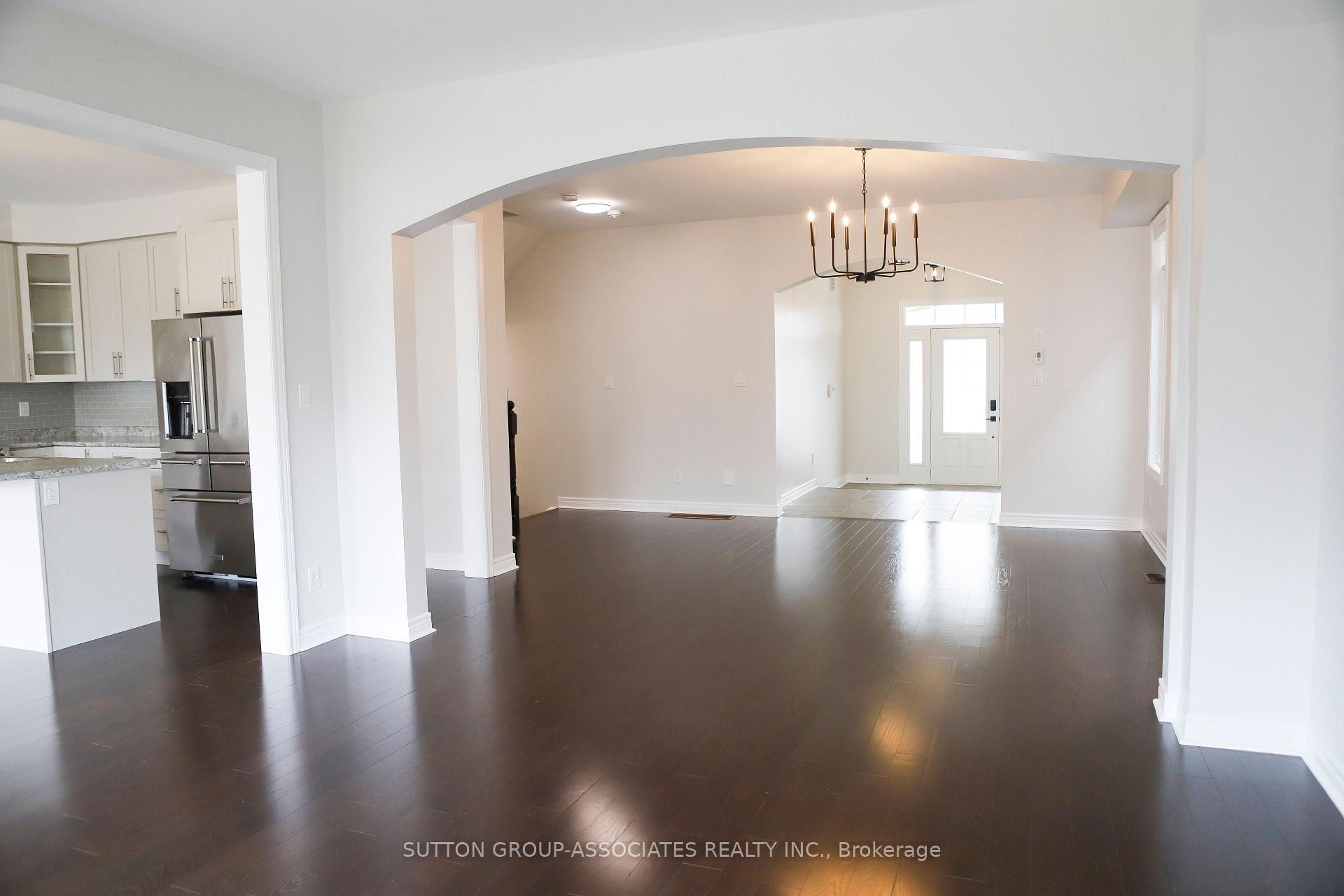 Photo 8 of 72 Treetops Boulevard, New Tecumseth, Alliston — HOMEH