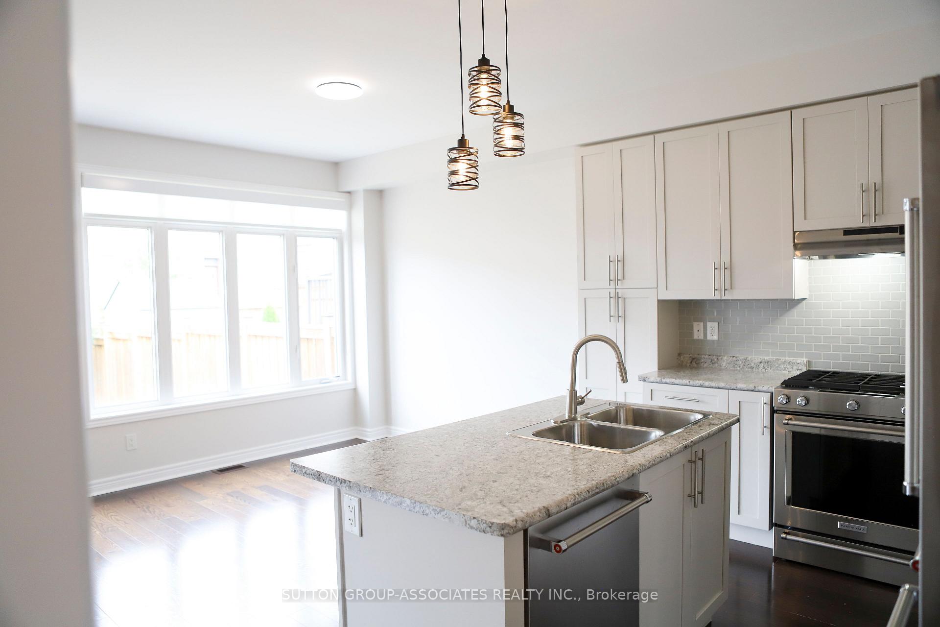 Photo 11 of 72 Treetops Boulevard, New Tecumseth, Alliston — HOMEH
