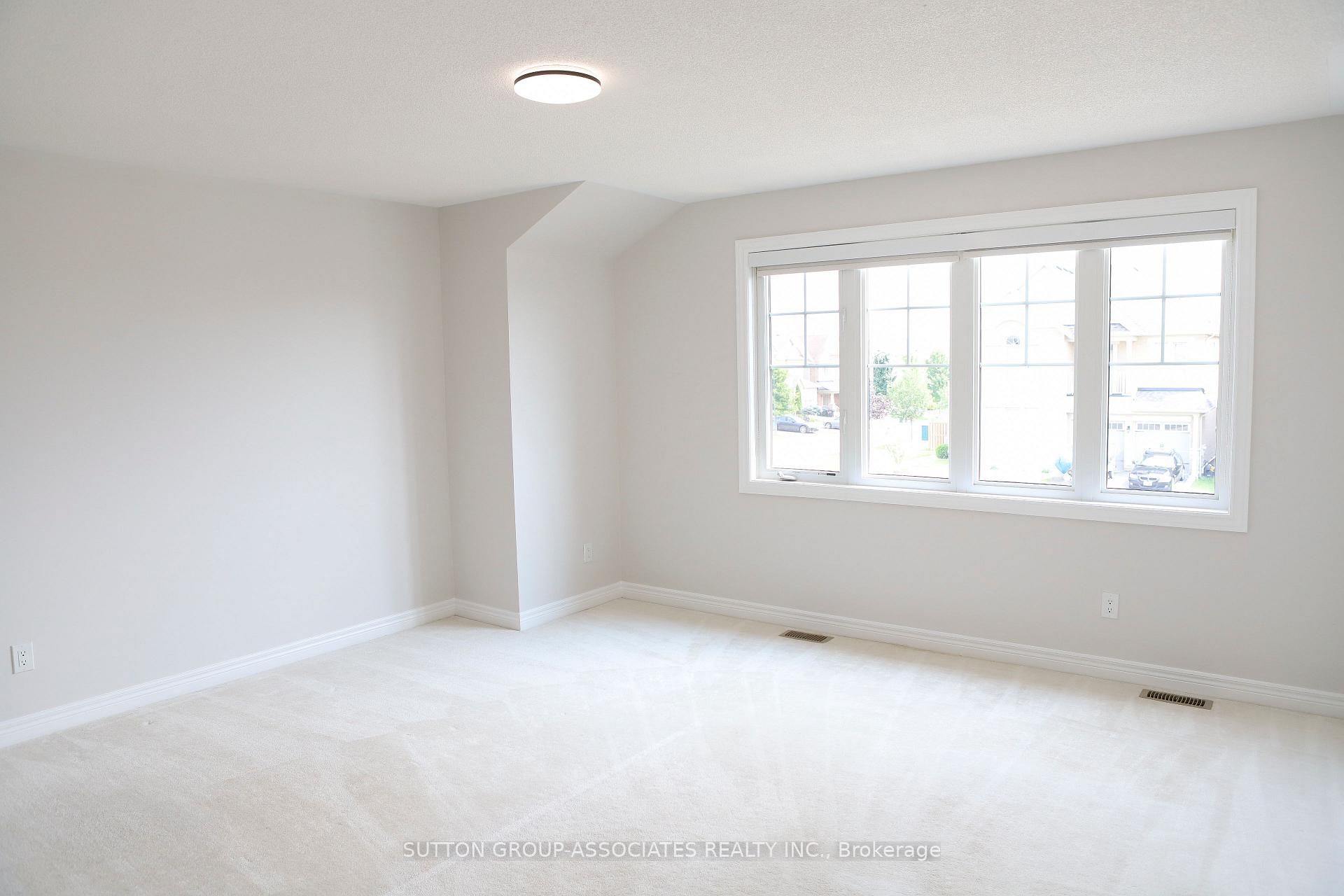 Photo 18 of 72 Treetops Boulevard, New Tecumseth, Alliston — HOMEH