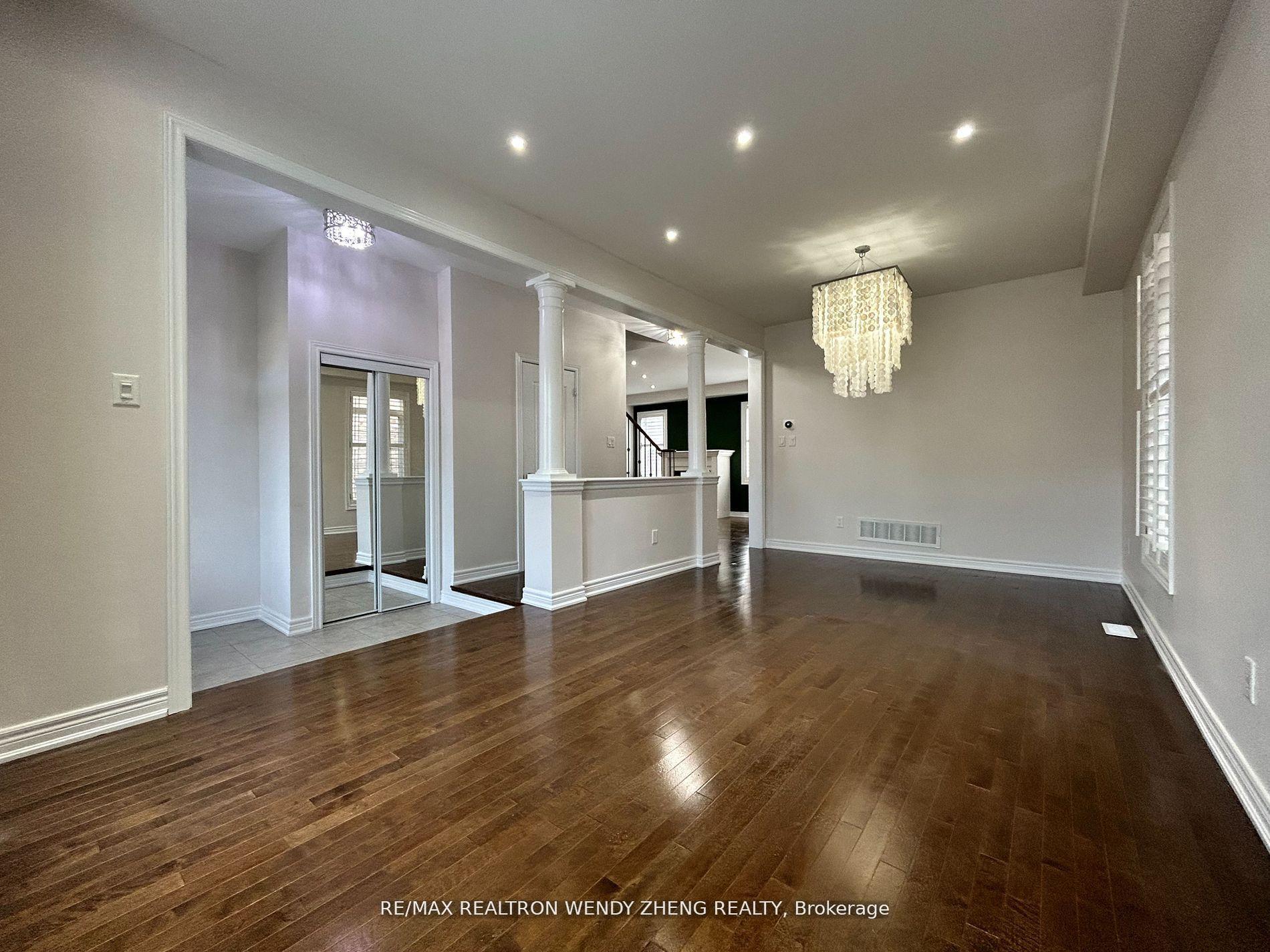 Photo 4 of Unit Upper, 33 Begonia Crescent, Brampton, Northwest Sandalwood Parkway — HOMEH