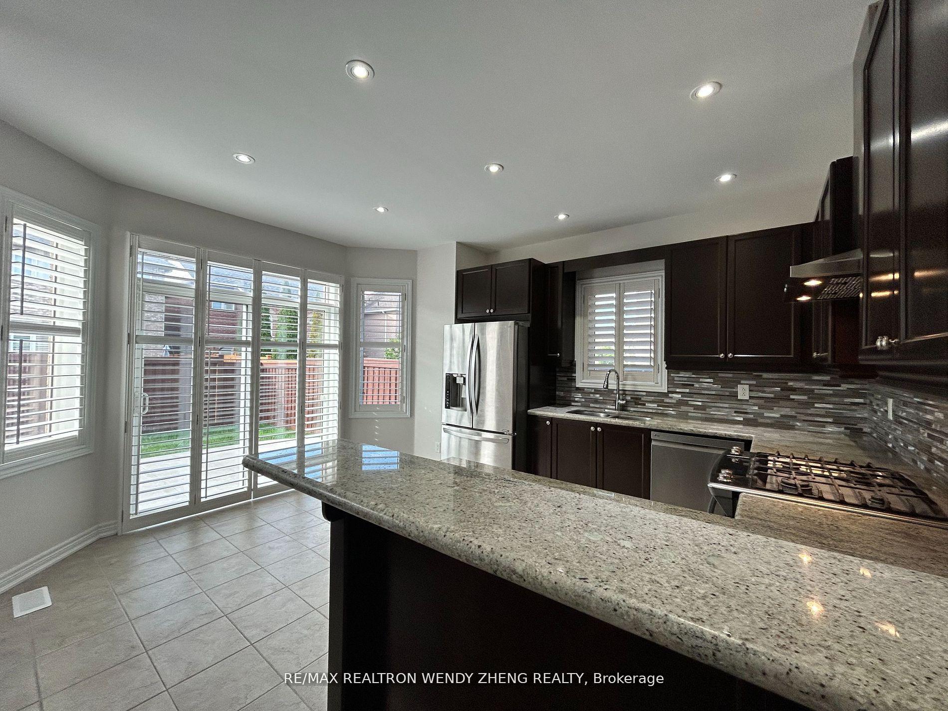 Photo 6 of Unit Upper, 33 Begonia Crescent, Brampton, Northwest Sandalwood Parkway — HOMEH