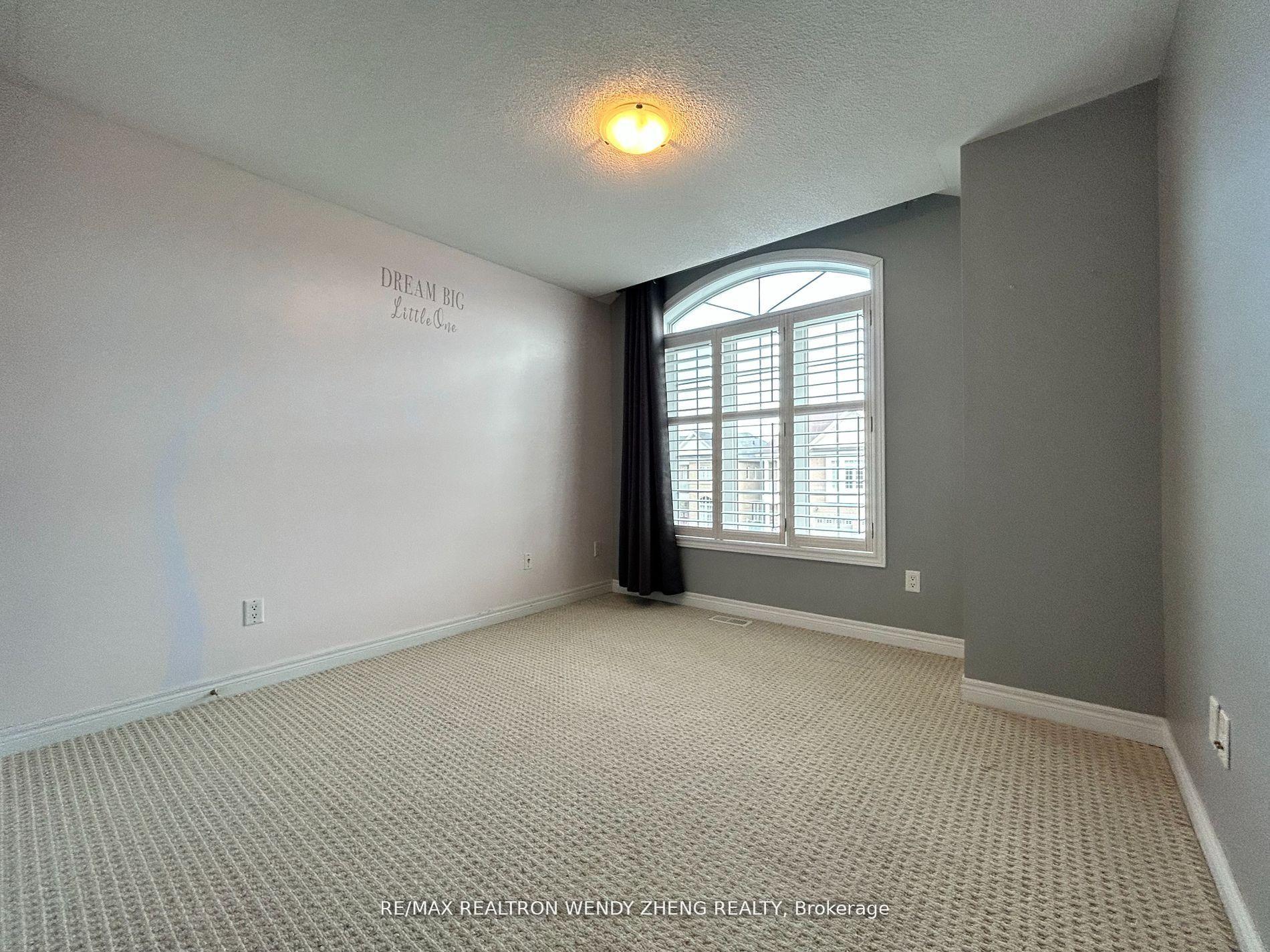 Photo 14 of Unit Upper, 33 Begonia Crescent, Brampton, Northwest Sandalwood Parkway — HOMEH
