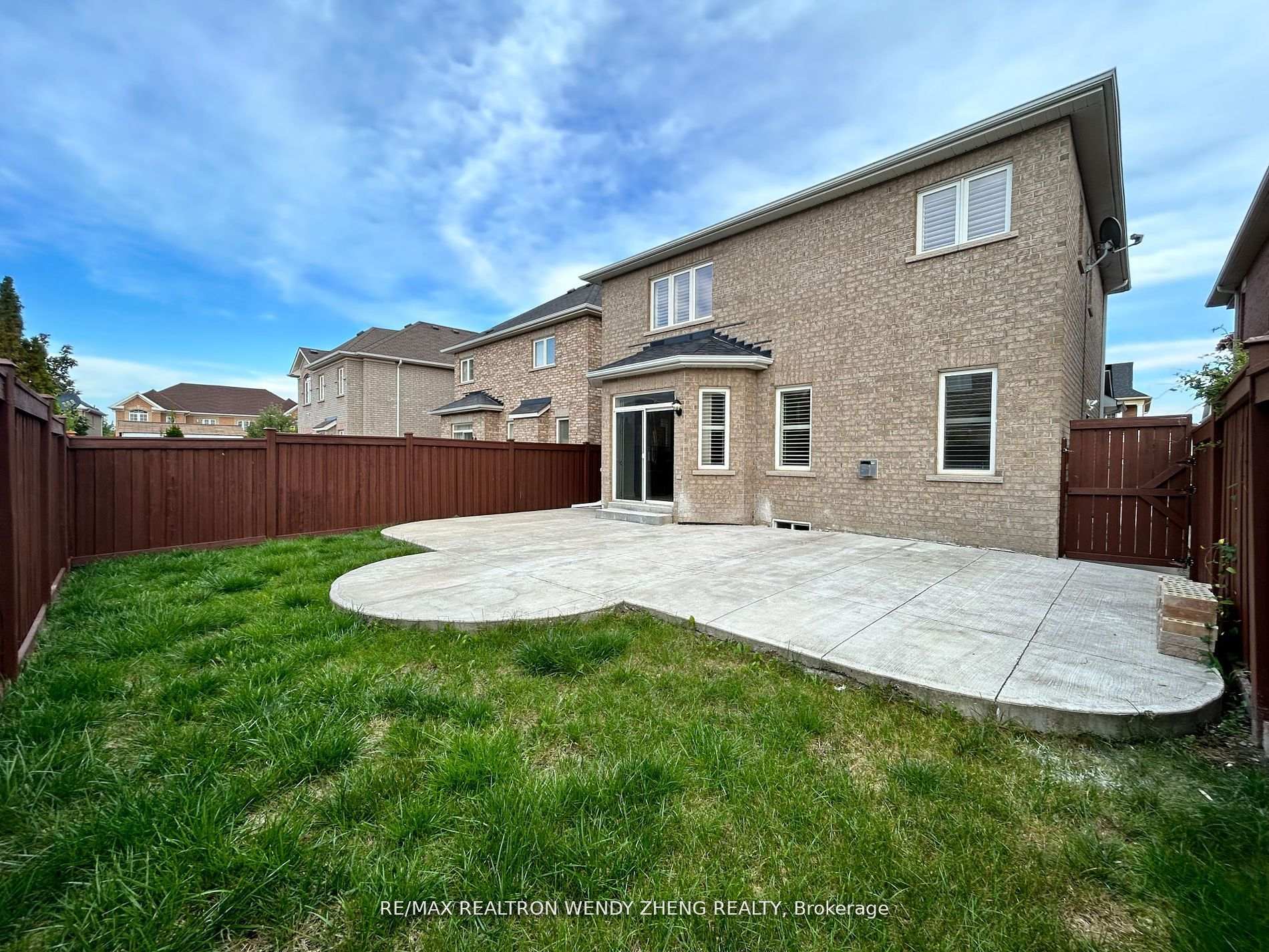 Photo 17 of Unit Upper, 33 Begonia Crescent, Brampton, Northwest Sandalwood Parkway — HOMEH