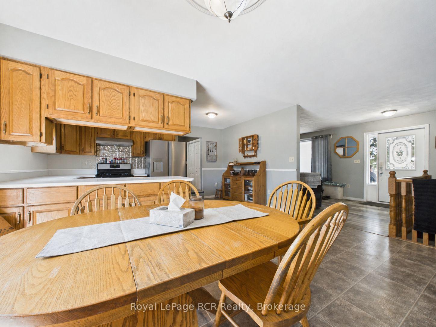 Photo 10 of 96 James Street, North Huron, Wingham — HOMEH