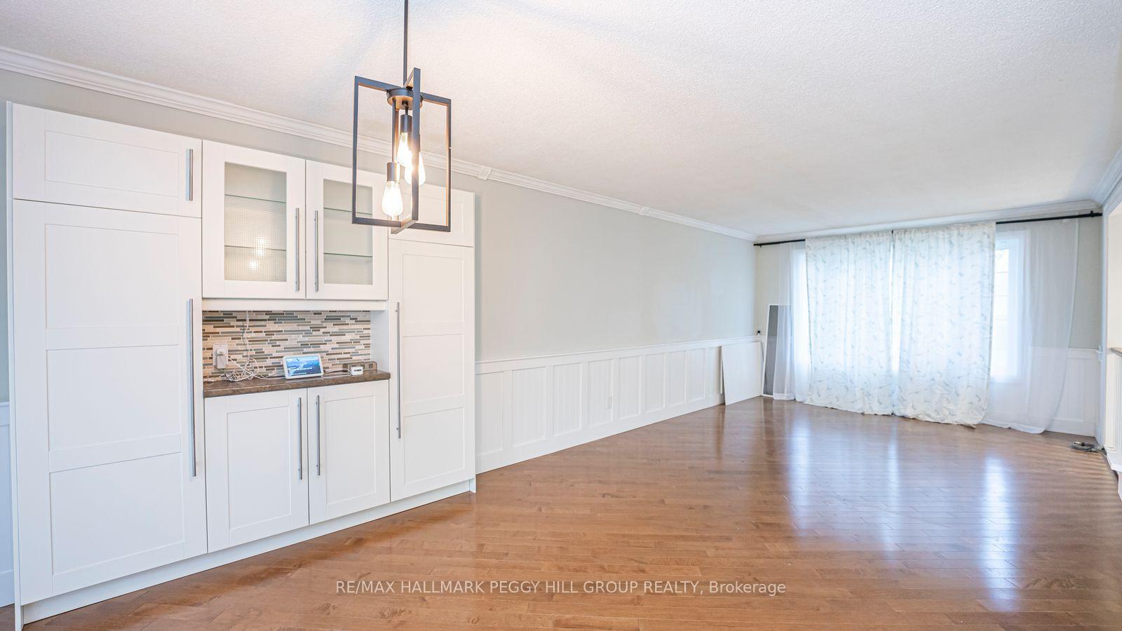 Photo 4 of 228 Dodson Road, Barrie, Painswick North — HOMEH