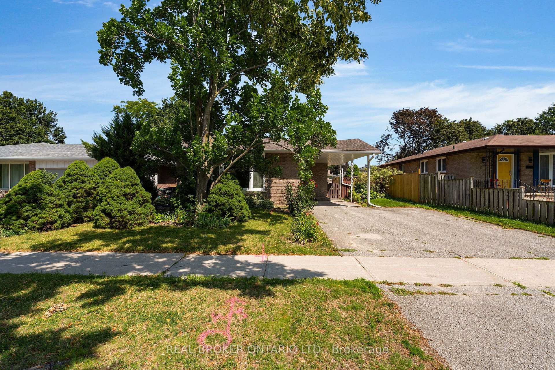 Photo 2 of 277 Cook Street, Barrie, Grove East — HOMEH