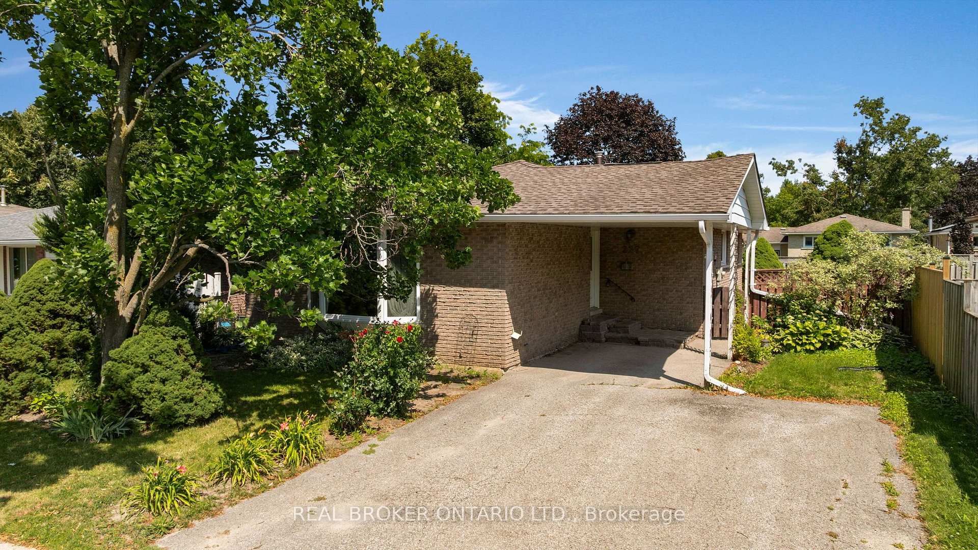 Photo 3 of 277 Cook Street, Barrie, Grove East — HOMEH