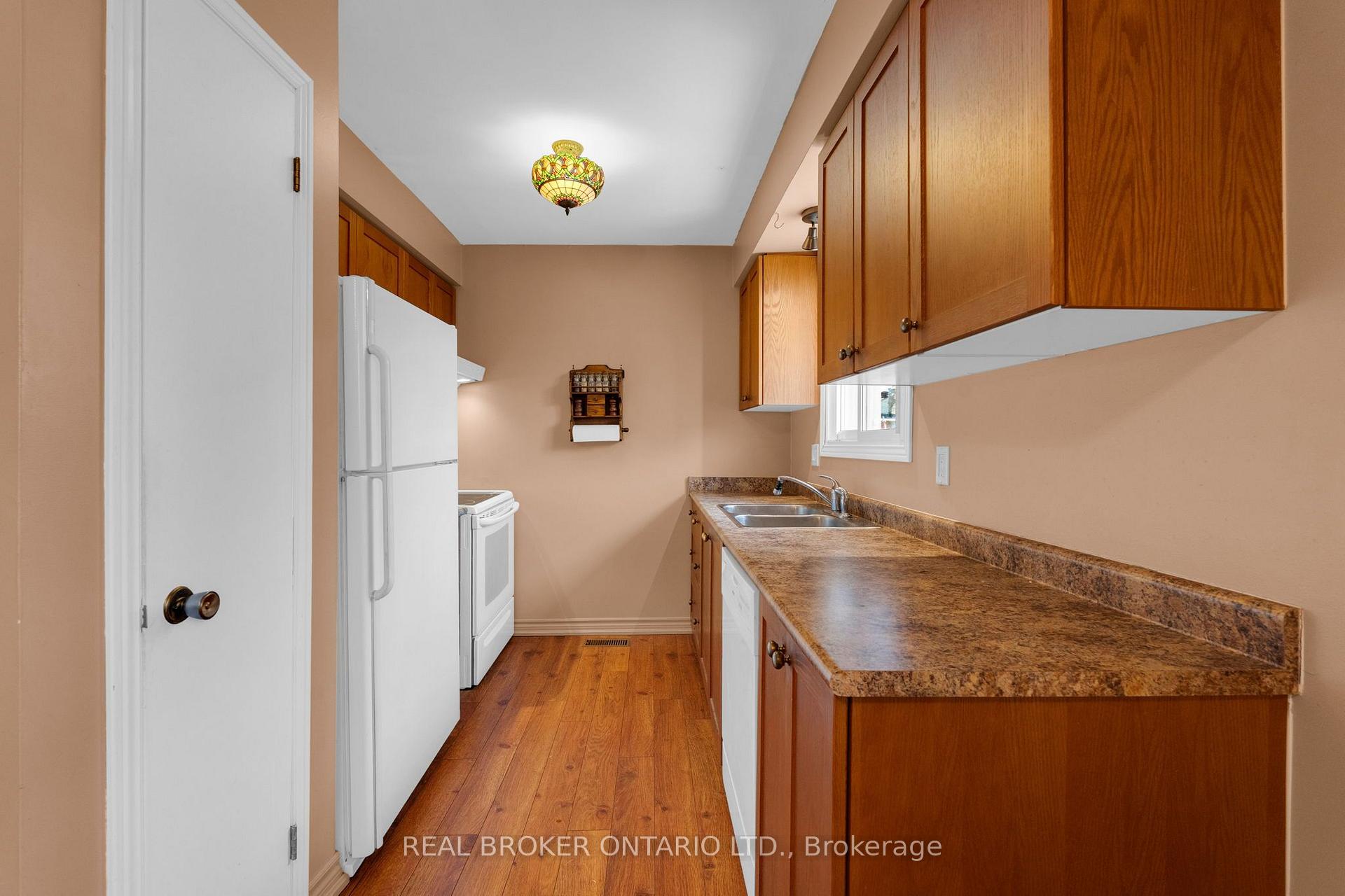 Photo 13 of 277 Cook Street, Barrie, Grove East — HOMEH