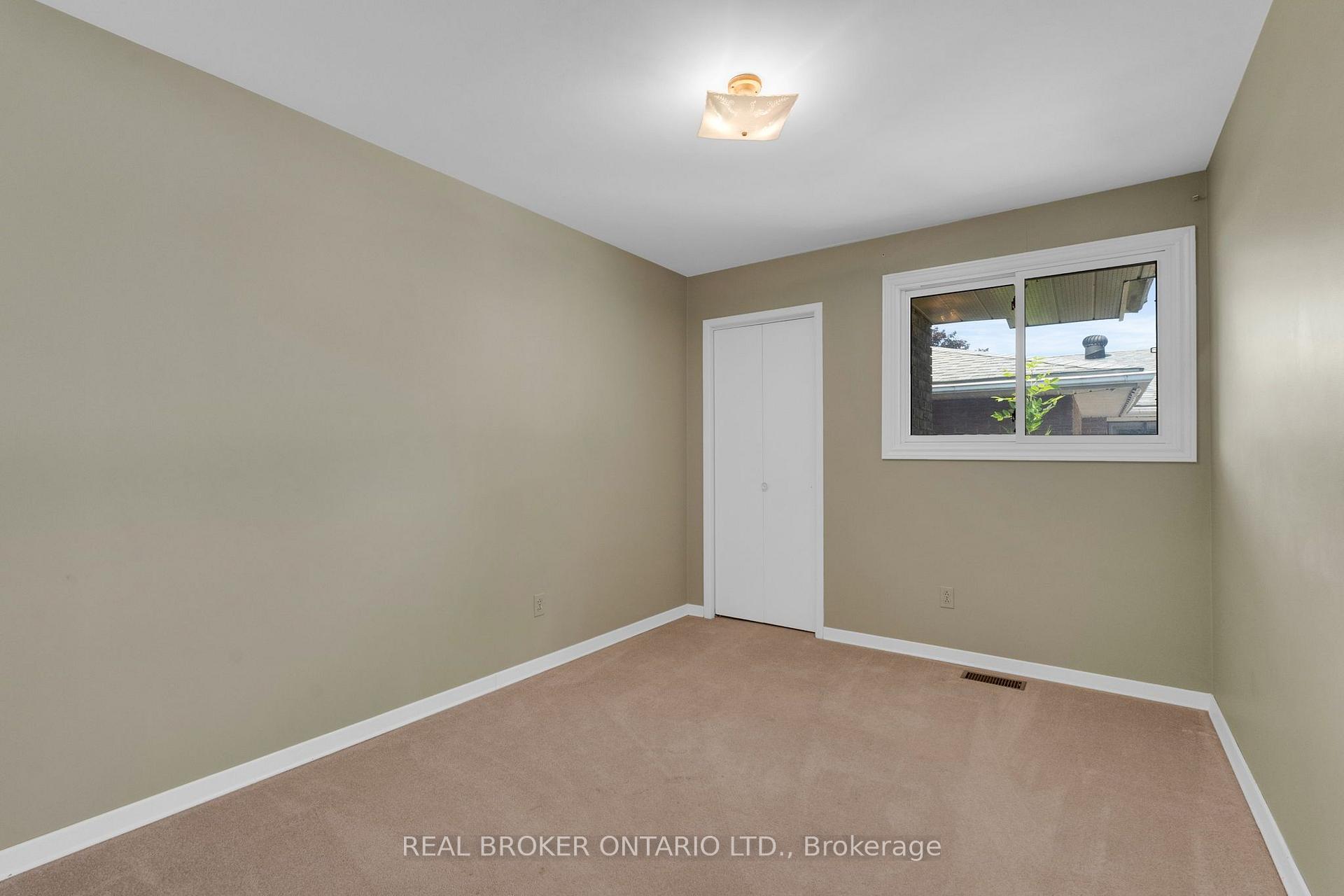 Photo 15 of 277 Cook Street, Barrie, Grove East — HOMEH