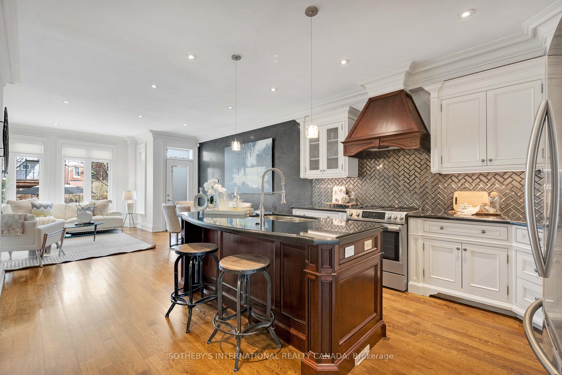 Photo 4 of 721 Markham Street, Toronto, The Annex — HOMEH