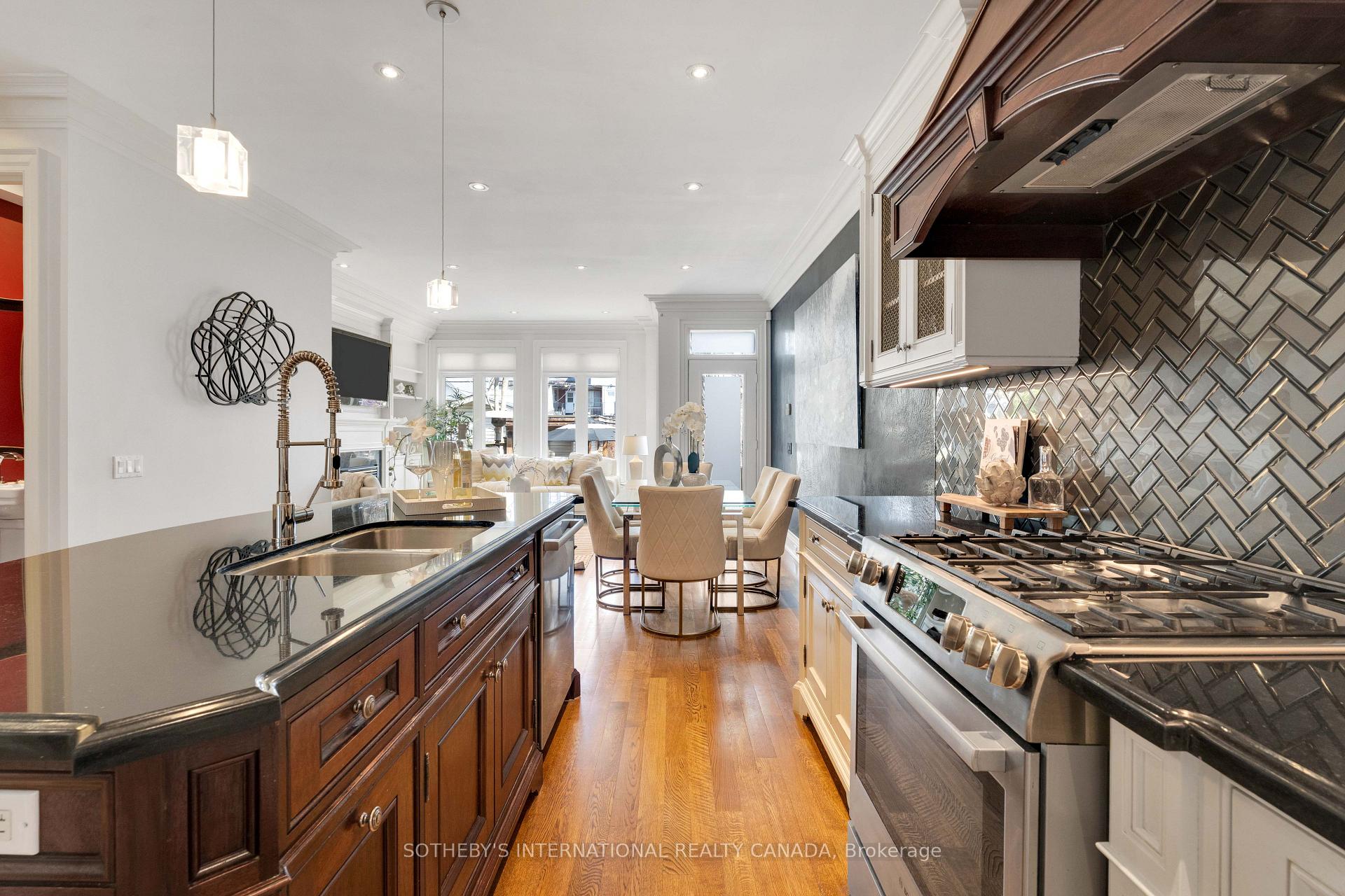 Photo 5 of 721 Markham Street, Toronto, The Annex — HOMEH