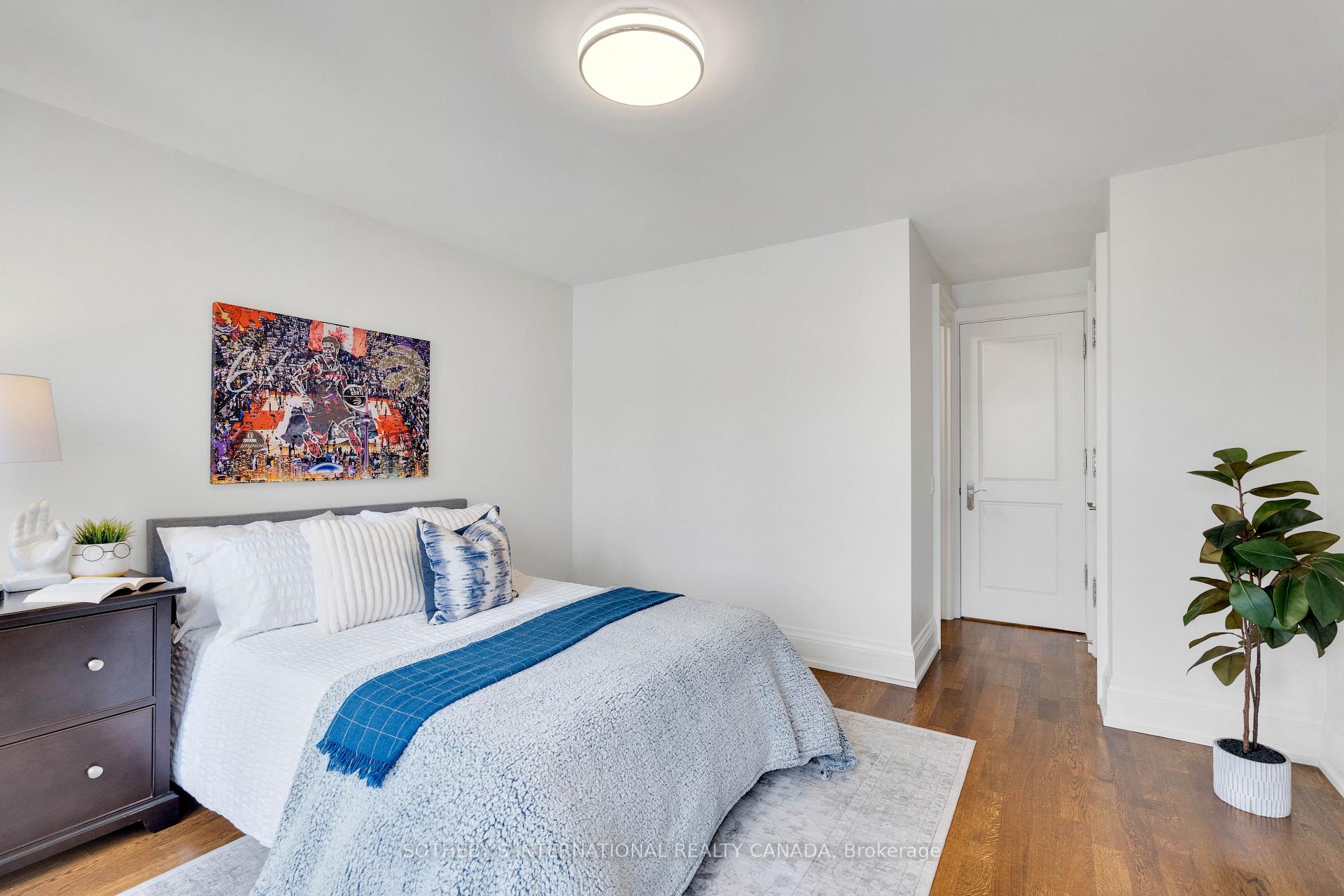 Photo 9 of 721 Markham Street, Toronto, The Annex — HOMEH