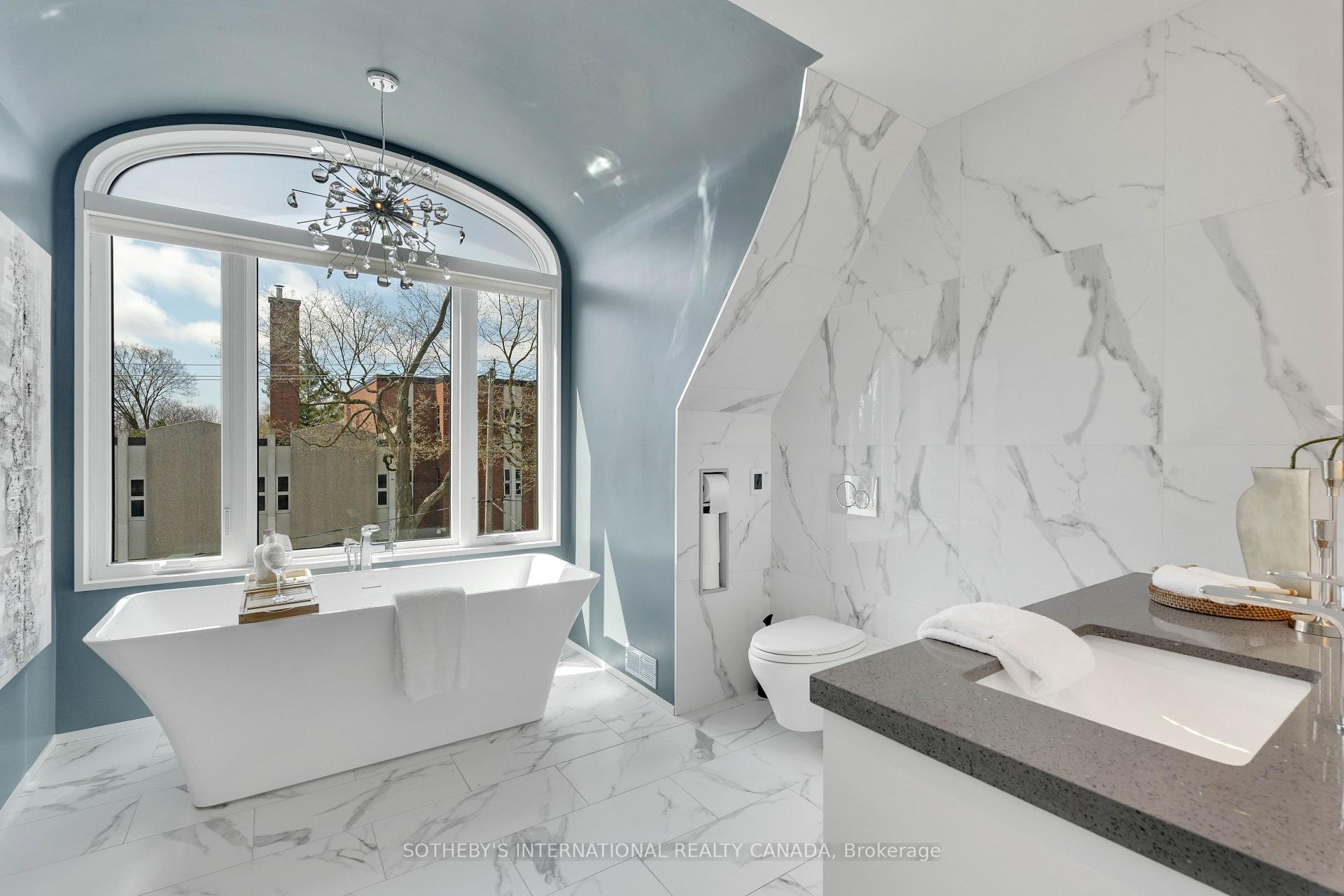 Photo 17 of 721 Markham Street, Toronto, The Annex — HOMEH