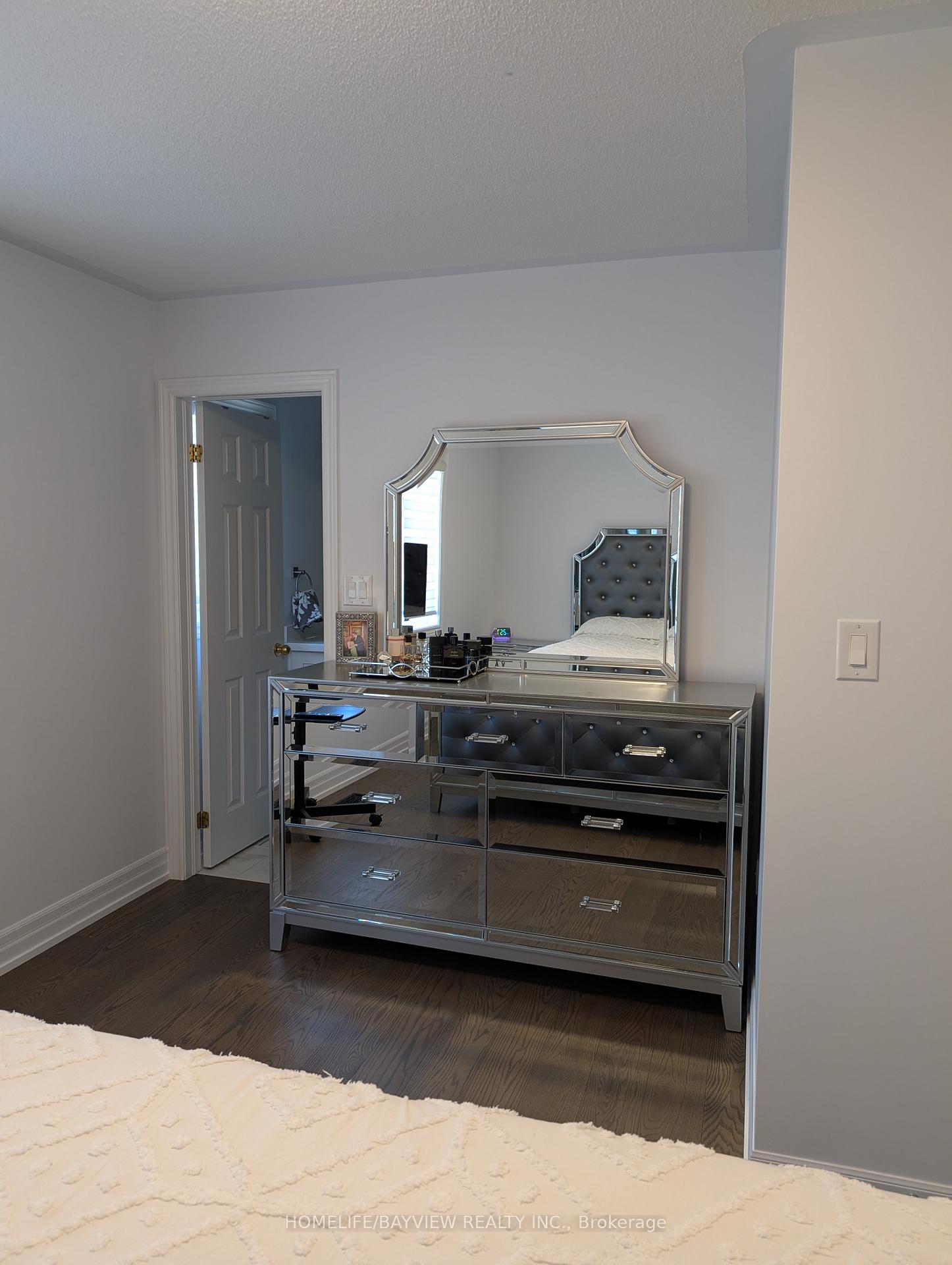 Photo 20 of 32 Devonsleigh Drive, Brampton, Fletcher's Meadow — HOMEH