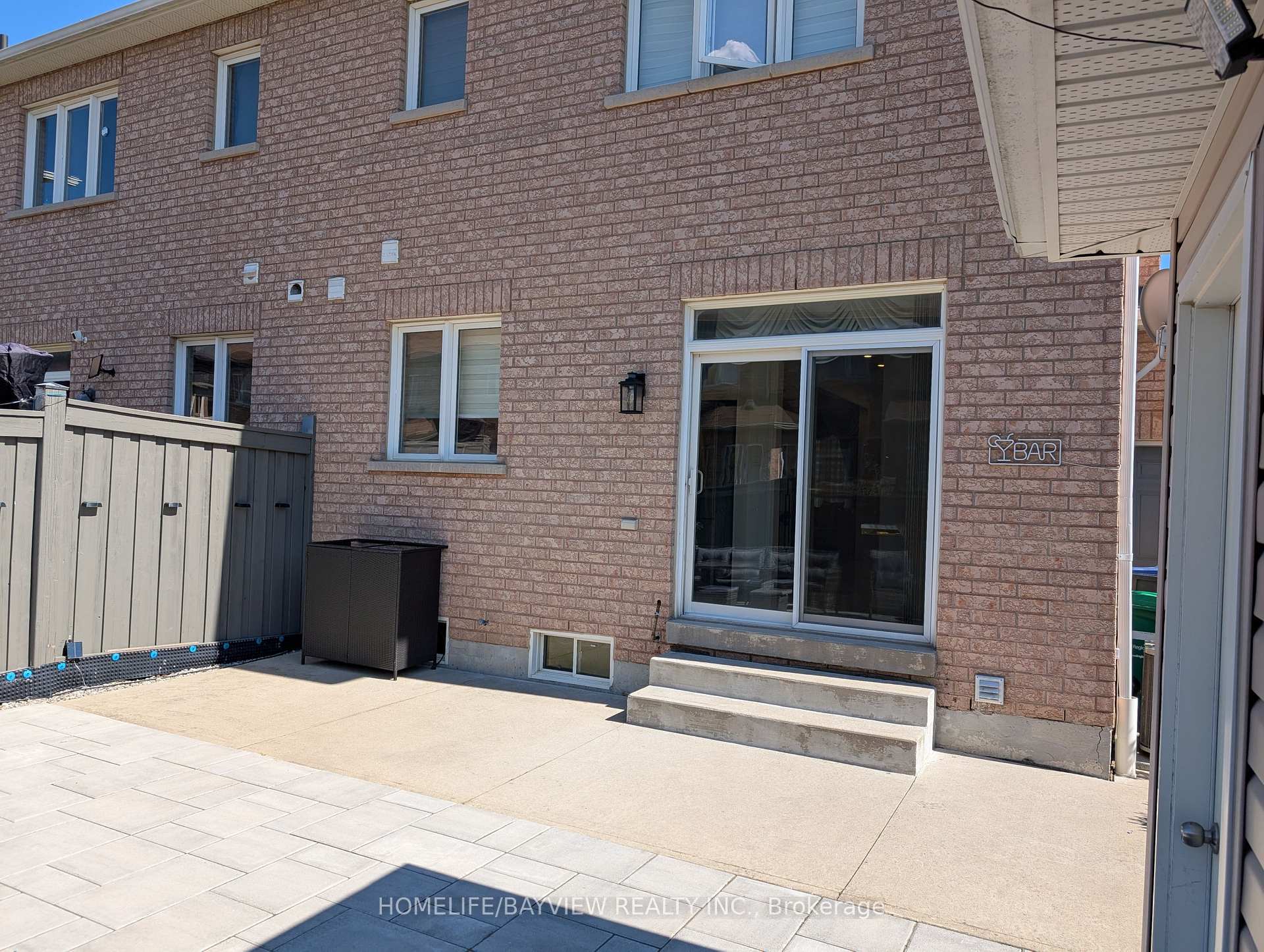 Photo 26 of 32 Devonsleigh Drive, Brampton, Fletcher's Meadow — HOMEH